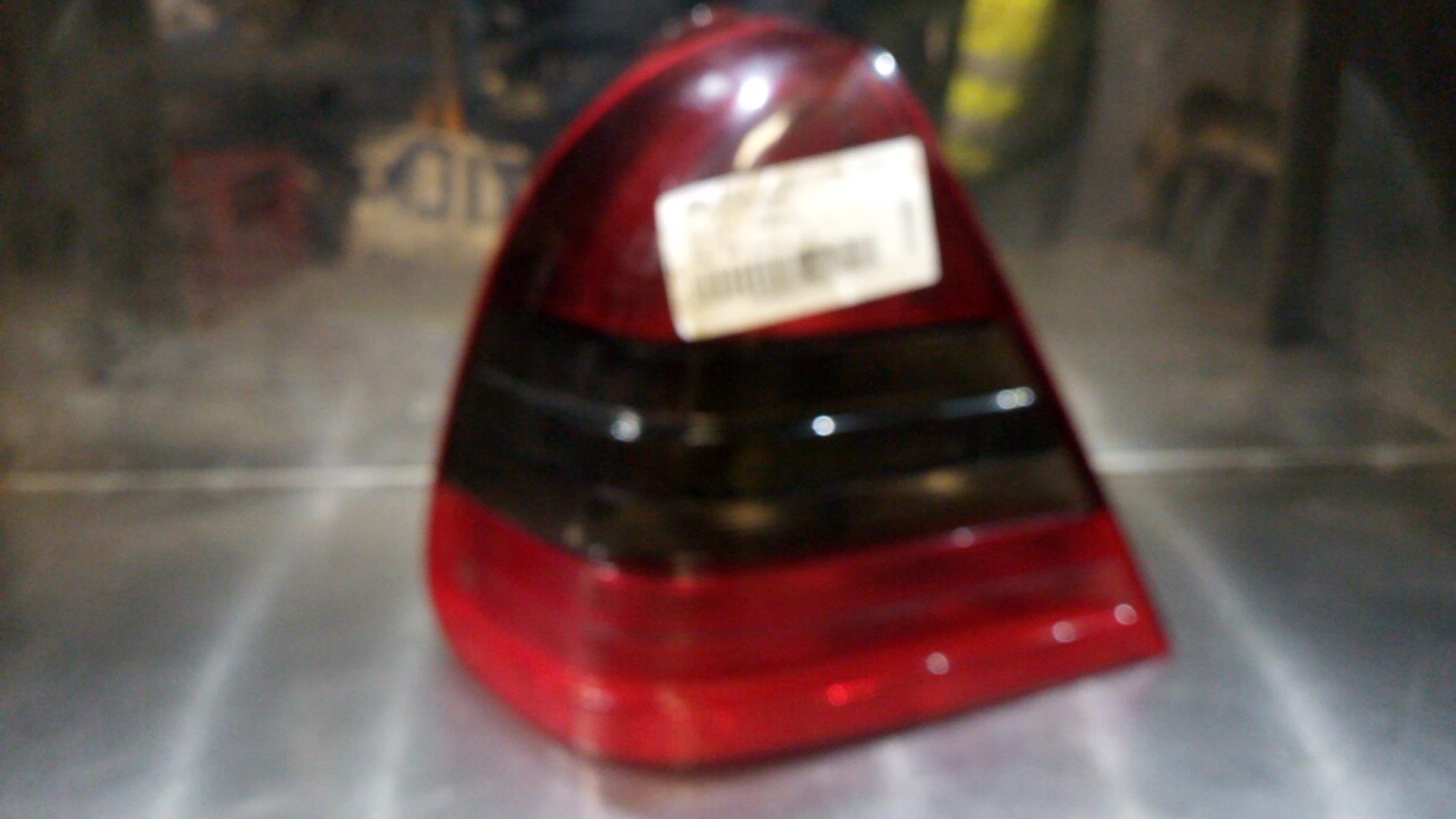 Fanale posteriore principale sinistro (luci) MERCEDES CLASSE C 202 PHASE 1 Diésel - 1