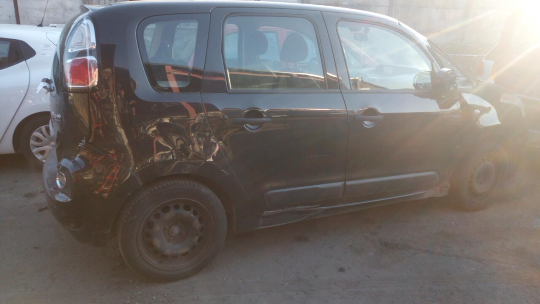 Fanale posteriore principale sinistro (luci) CITROEN C3 PICASSO PHASE 1 Diésel - 1