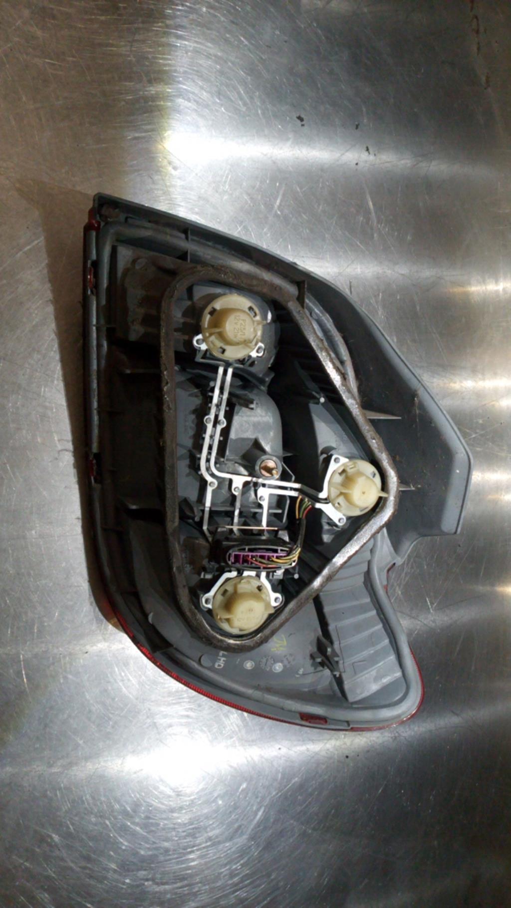 Fanale posteriore principale sinistro (luci) TOYOTA YARIS 1 PHASE 1 Gasolina - 1