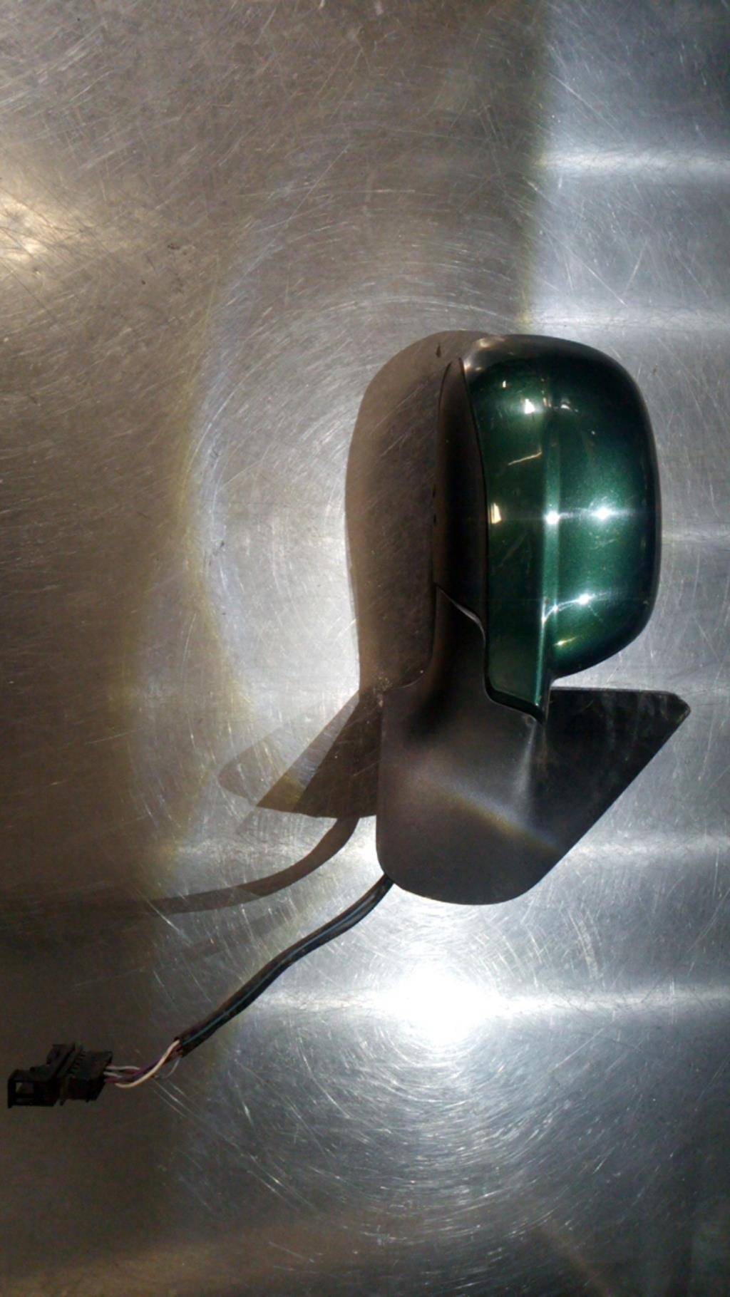 Retrovisor derecho VOLKSWAGEN BORA Diésel - 1