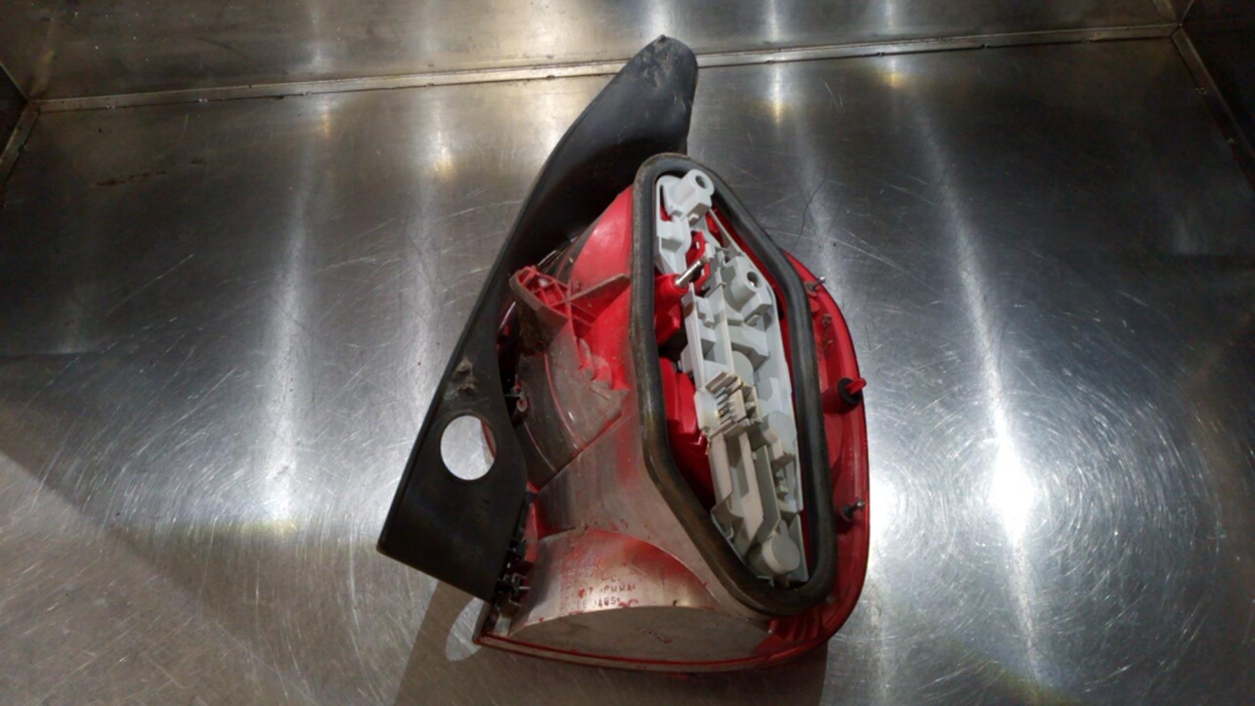 Fanale posteriore principale sinistro (luci) RENAULT MODUS PHASE 1 Diésel - 1
