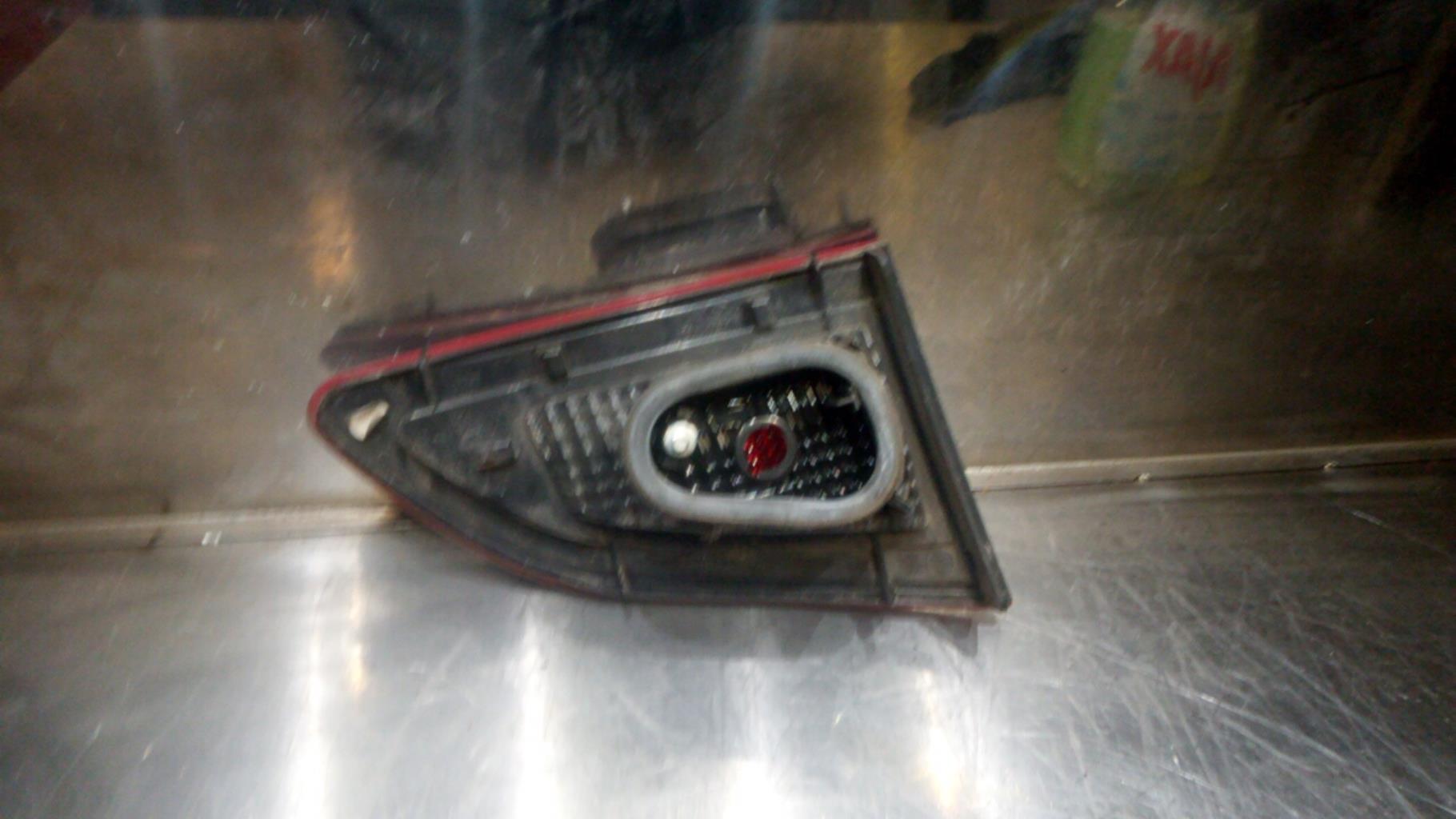 Feu arriere secondaire droit (feux) RENAULT SCENIC 3 PHASE 1 Diesel - 1