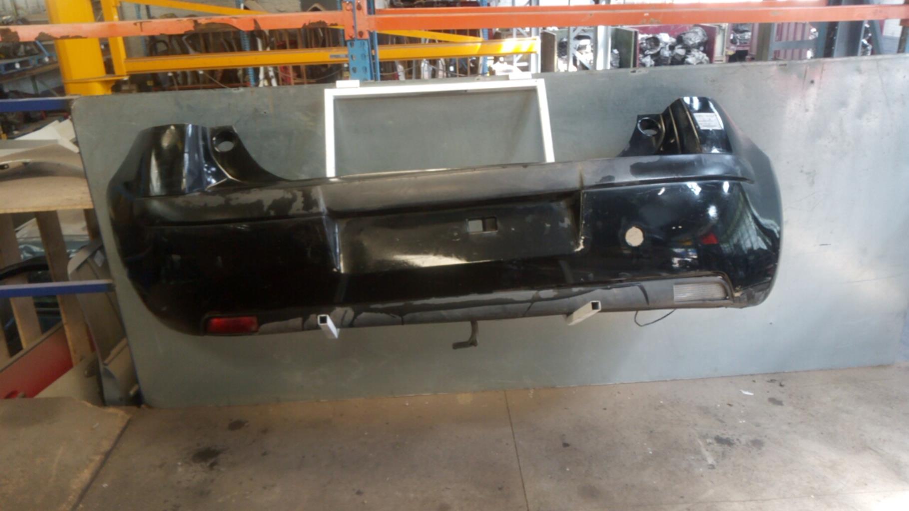 Pare choc arriere CITROEN C4 1 PHASE 1 Diesel - 1