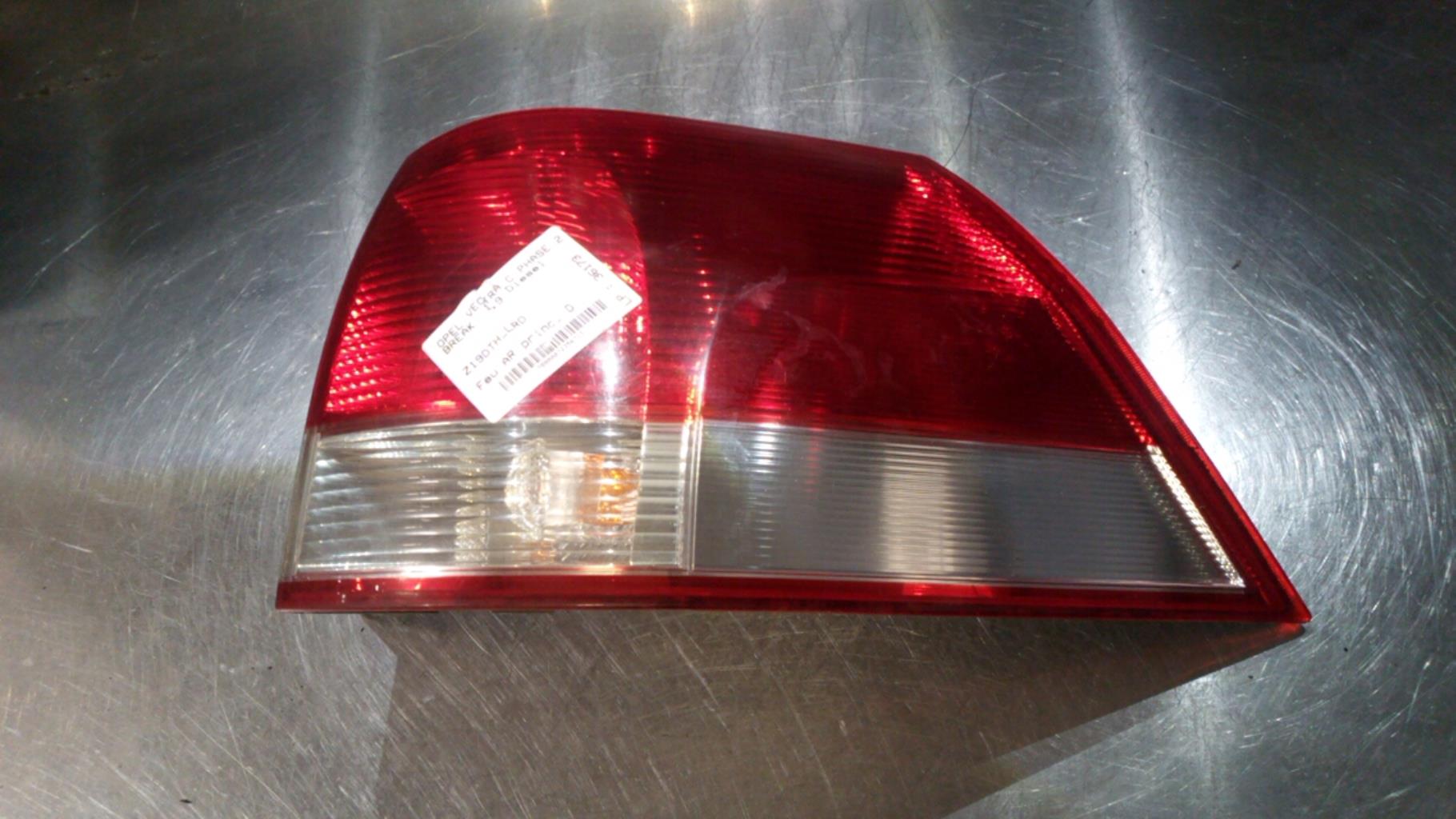 Fanale posteriore principale destro (luci) OPEL VECTRA C PHASE 2 BREAK Diésel - 1