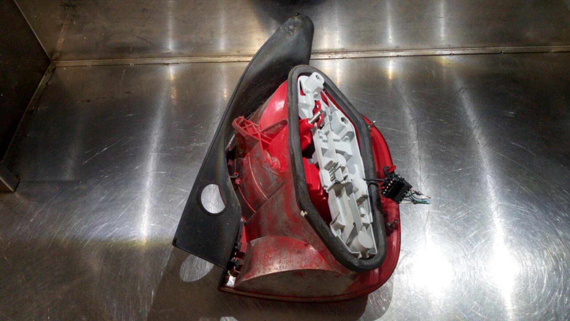 Fanale posteriore principale sinistro (luci) RENAULT MODUS PHASE 1 Diésel - 1