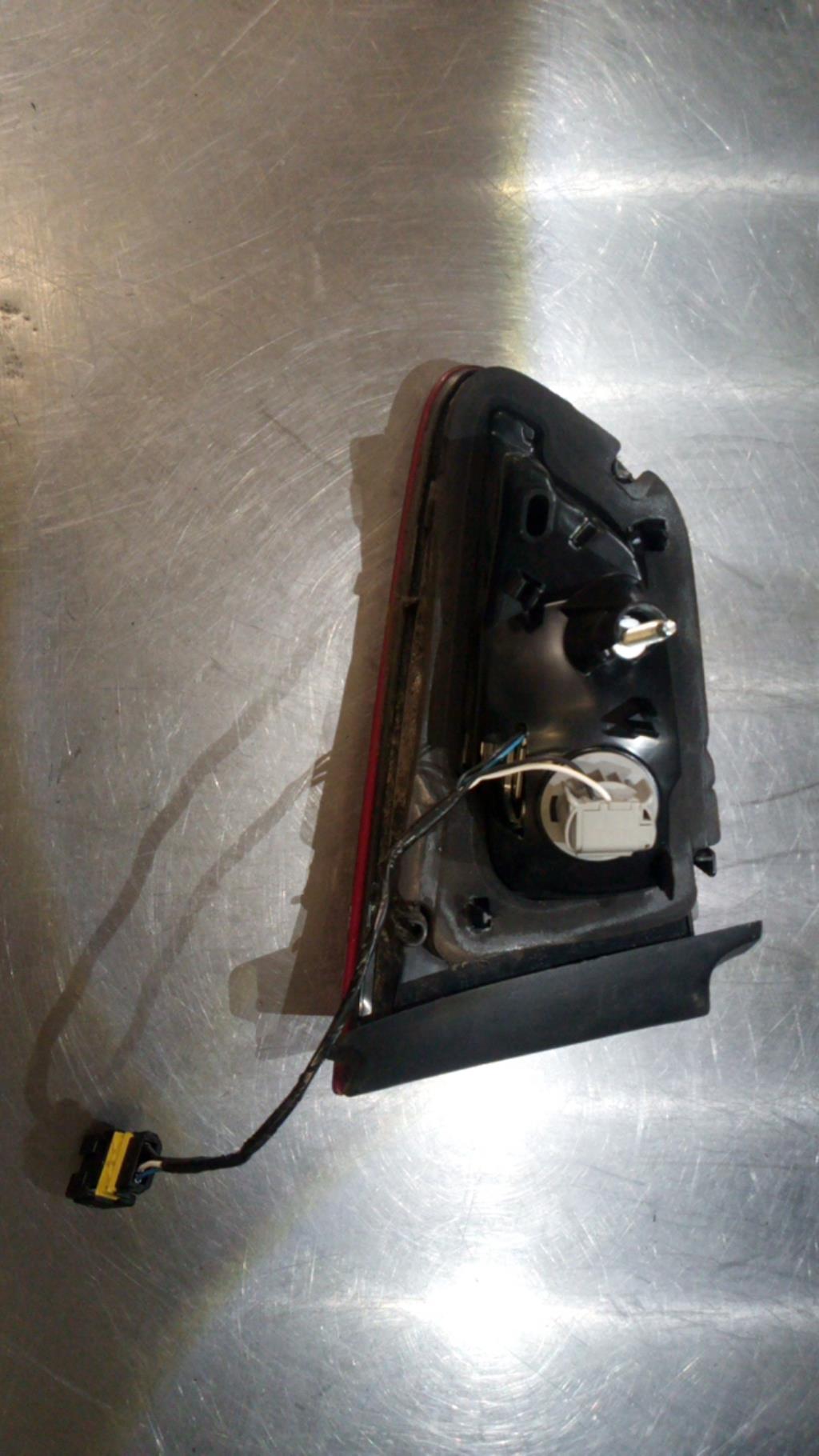 Feu arriere secondaire droit (feux) CITROEN DS5 PHASE 1 Diesel - 1