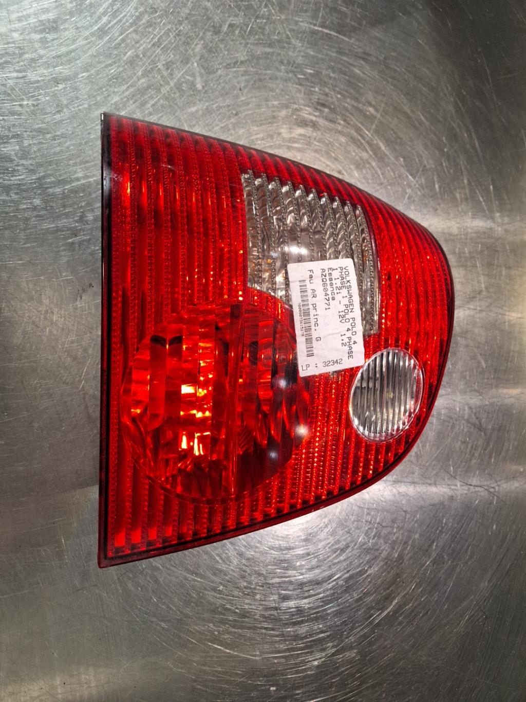 Fanale posteriore principale sinistro (luci) VOLKSWAGEN POLO 4 PHASE 1 Gasolina - 1