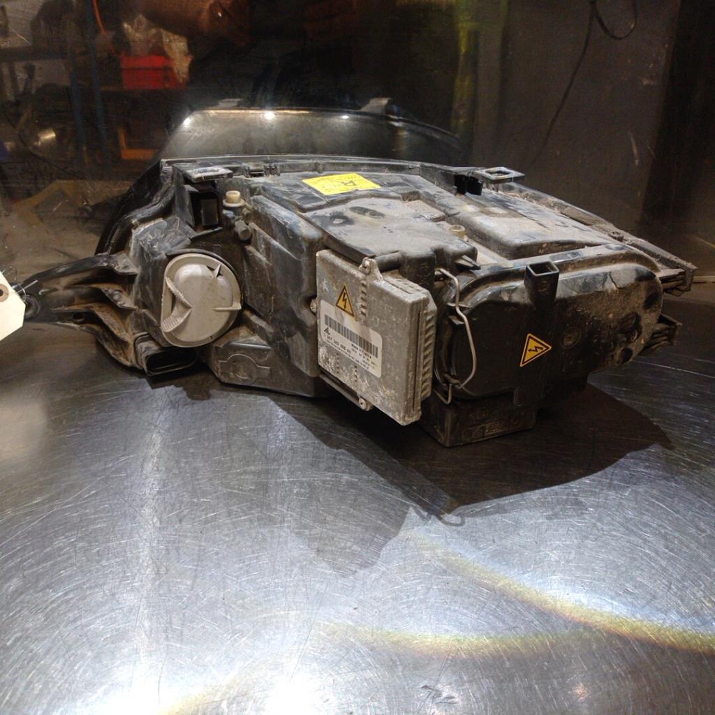 Gruppo ottico anteriore principale destro (luci)(faro) AUDI TT 1 COUPE Gasolina - 1