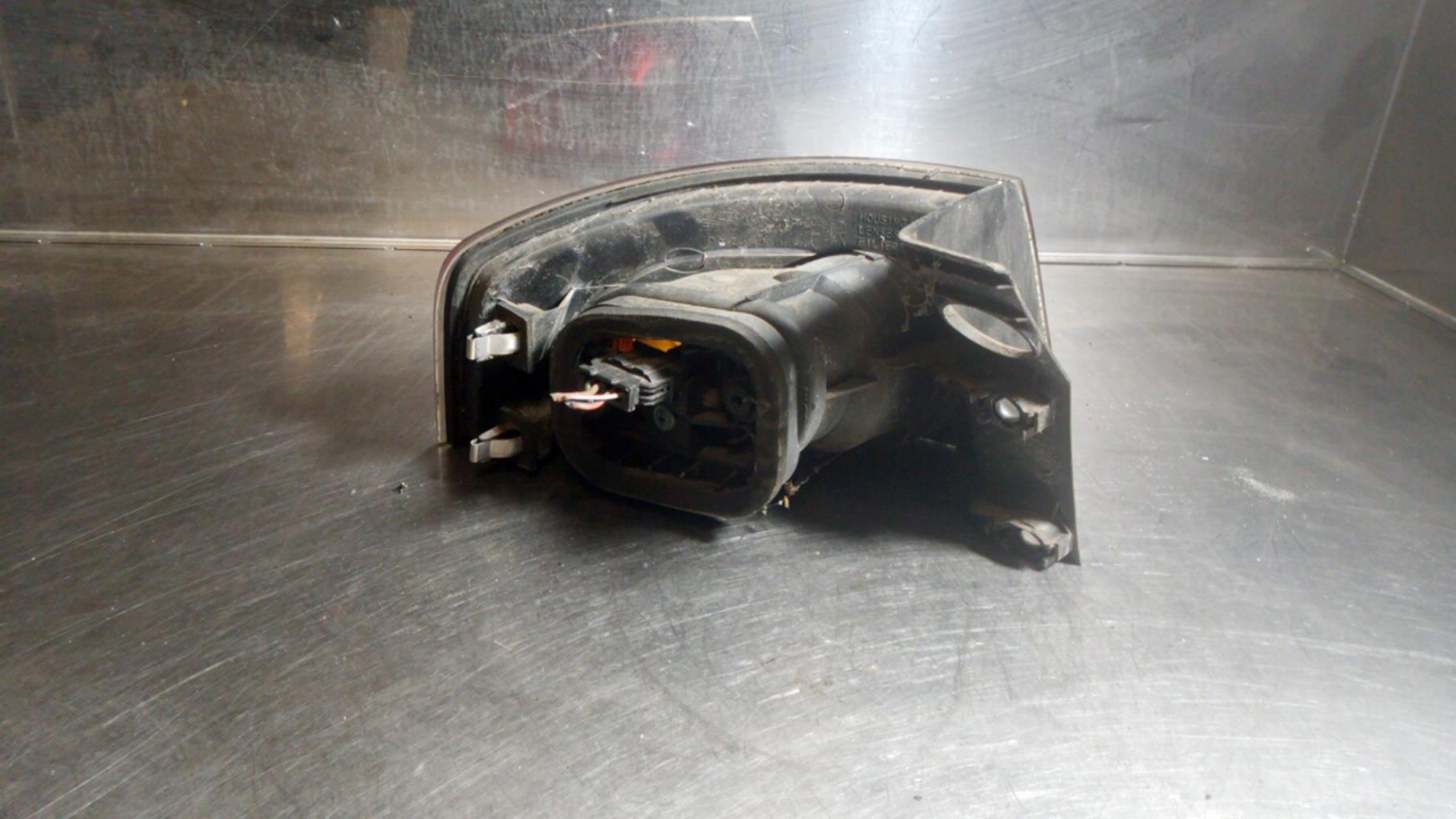 Fanale posteriore principale destro (luci) SEAT IBIZA 3 PHASE 1 Gasolina - 1