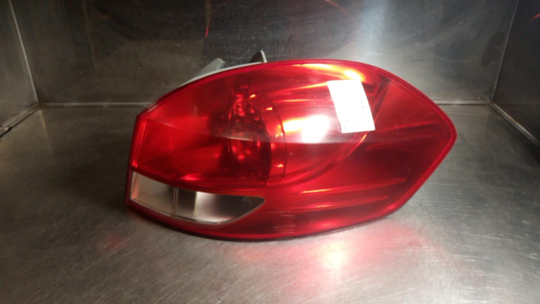 Fanale posteriore principale destro (luci) RENAULT CLIO 3 PHASE 1 BREAK  - 1