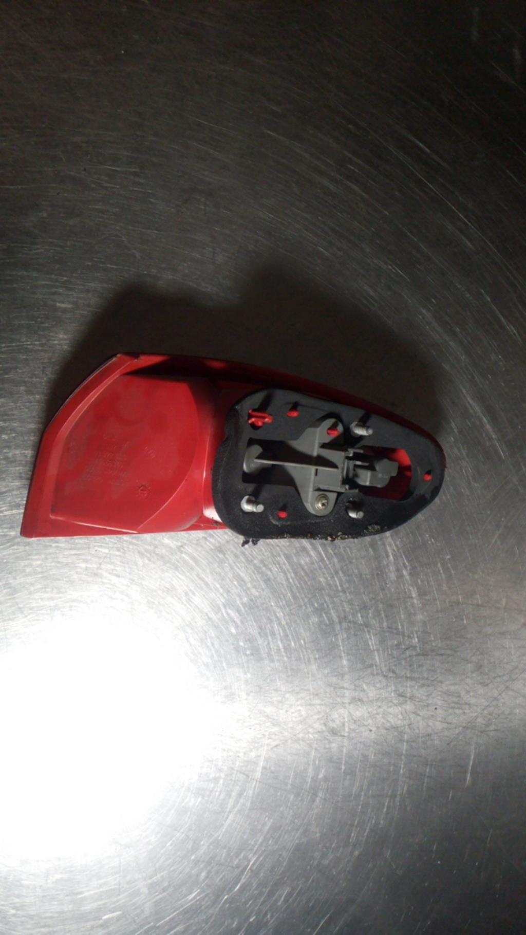 Fanale posteriore principale sinistro (luci) ALFA ROMEO 147 PHASE 1 Diésel - 1