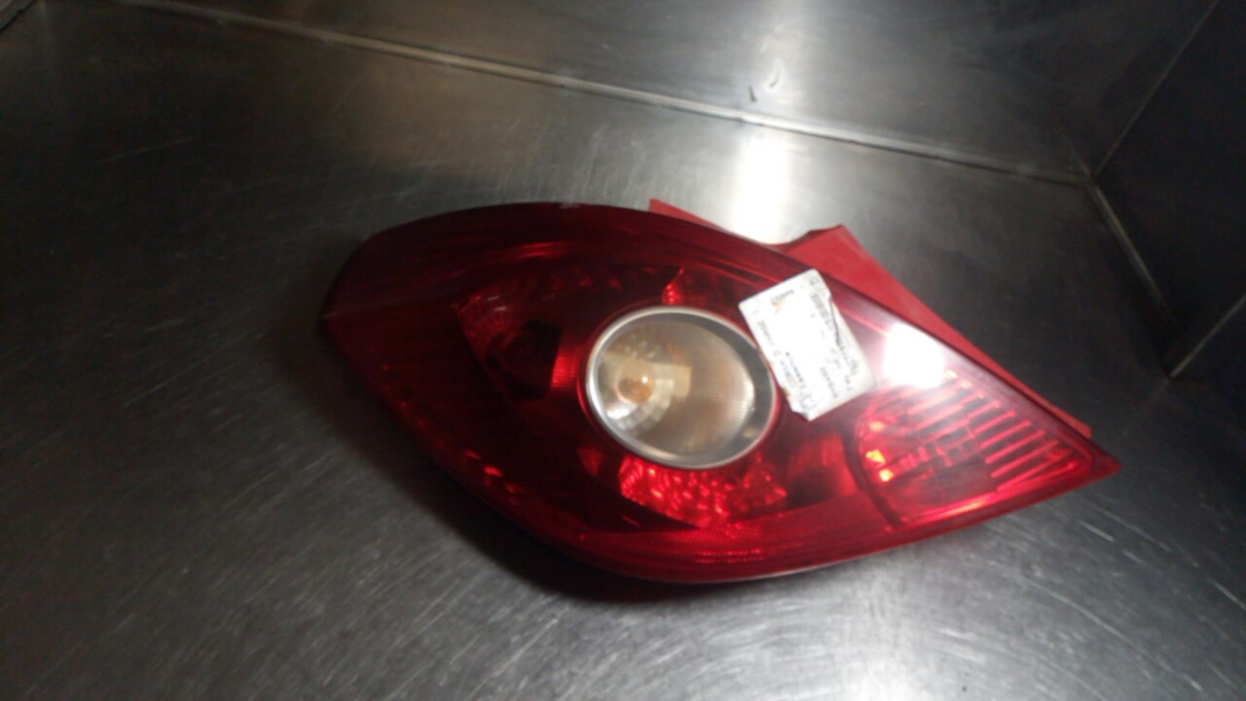 Fanale posteriore principale sinistro (luci) OPEL CORSA D PHASE 1 Gasolina - 1