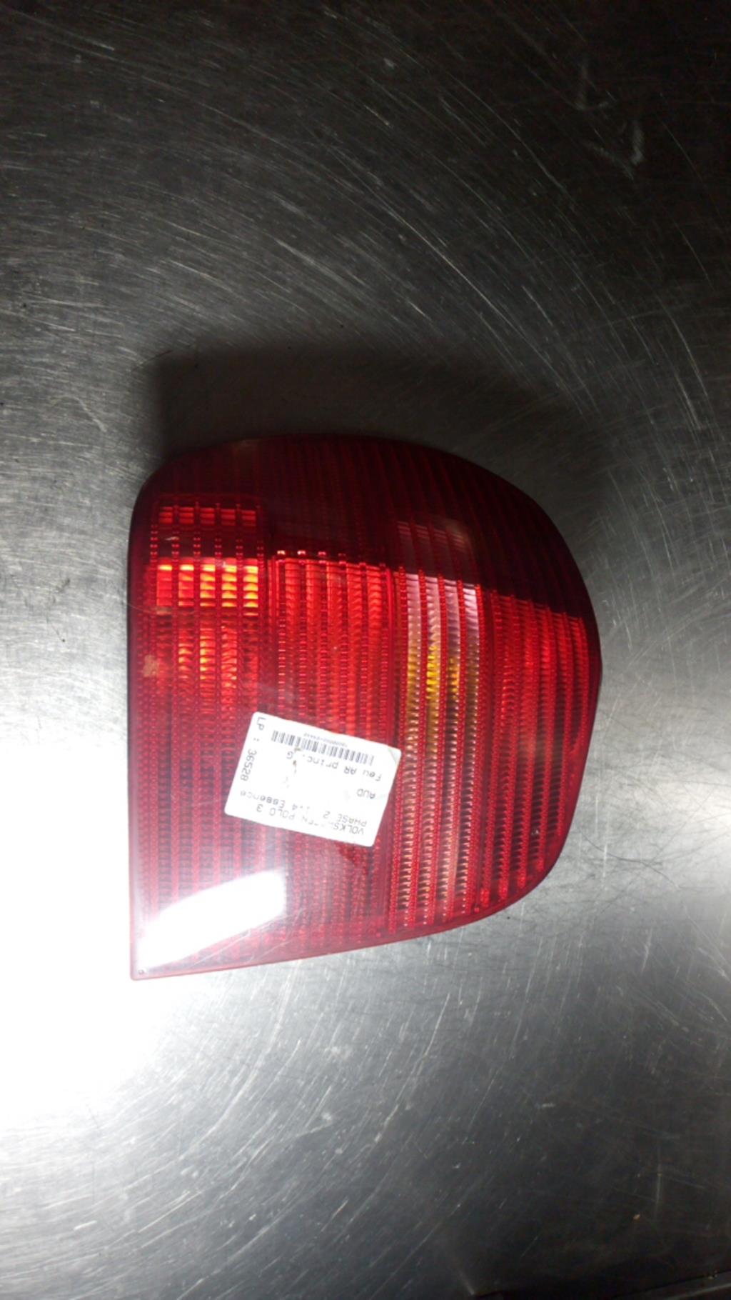 Fanale posteriore principale sinistro (luci) VOLKSWAGEN POLO 3 PHASE 2 Gasolina - 1