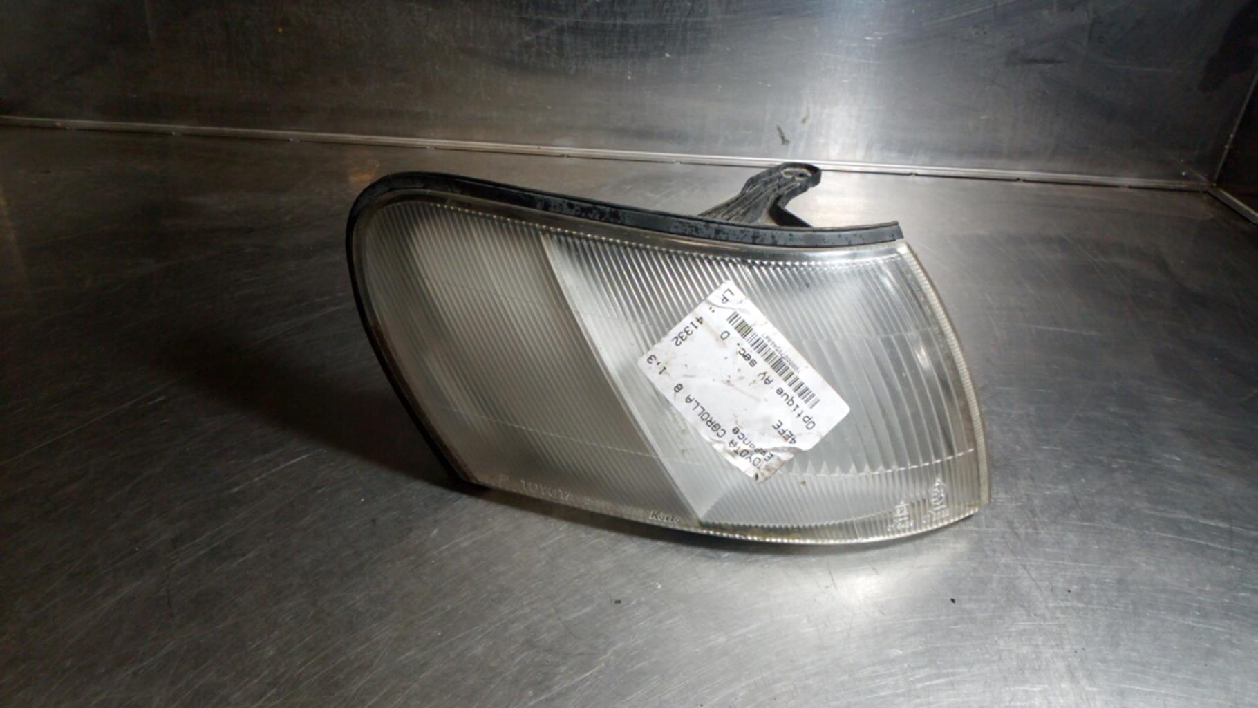 Gruppo ottico anteriore secondario destro (luci)(freccia) TOYOTA COROLLA 8 Gasolina - 1