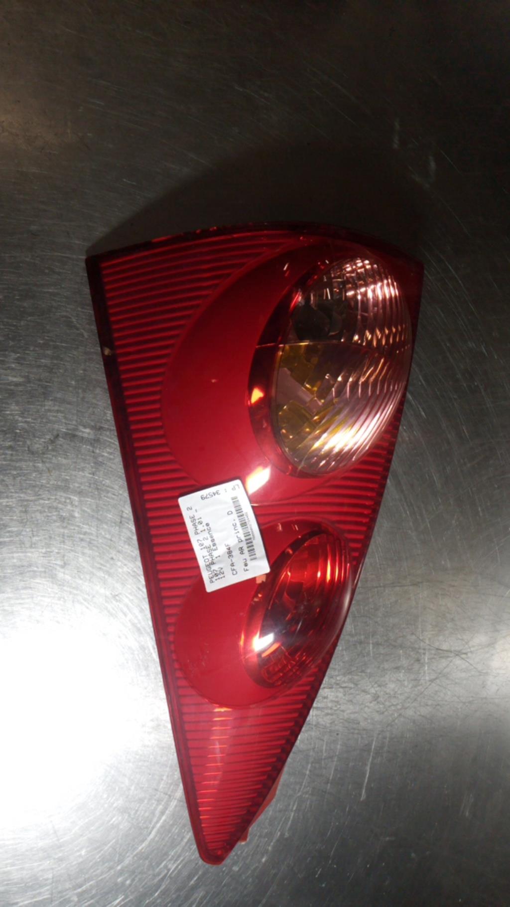 Fanale posteriore principale destro (luci) PEUGEOT 107 PHASE 2 Gasolina - 1