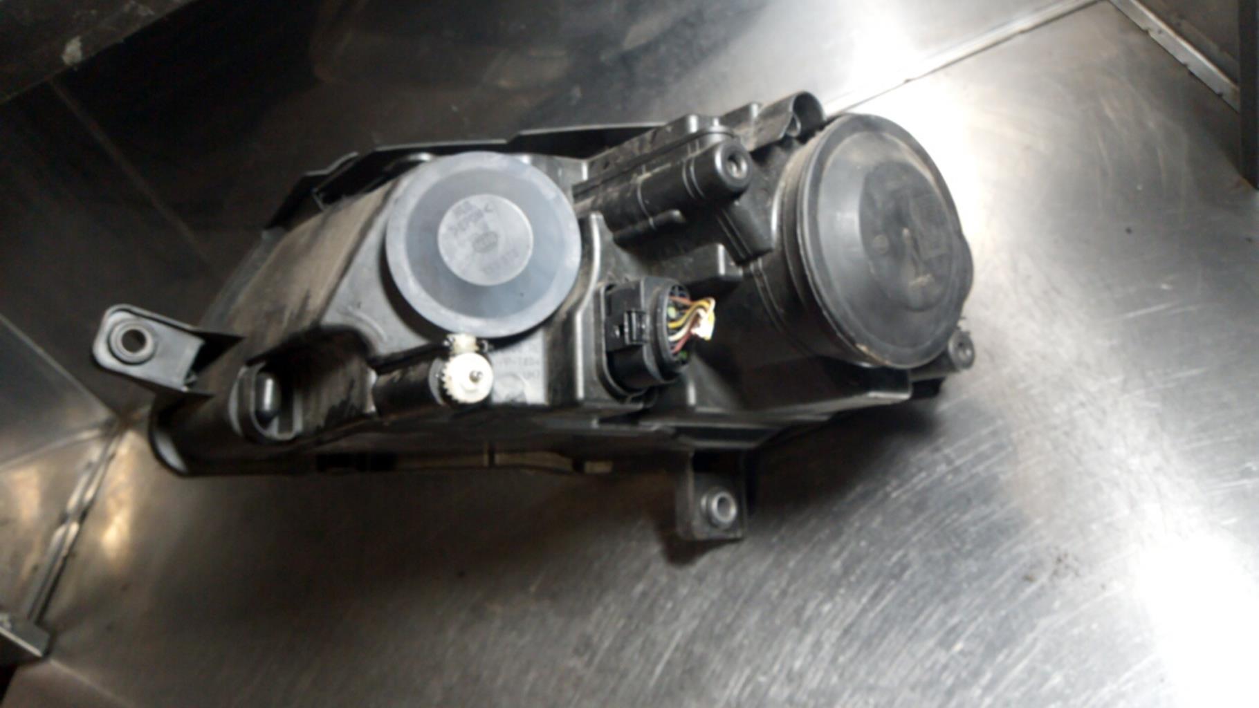 Gruppo ottico anteriore principale destro (luci)(faro) VOLKSWAGEN PASSAT 5 Diésel - 1