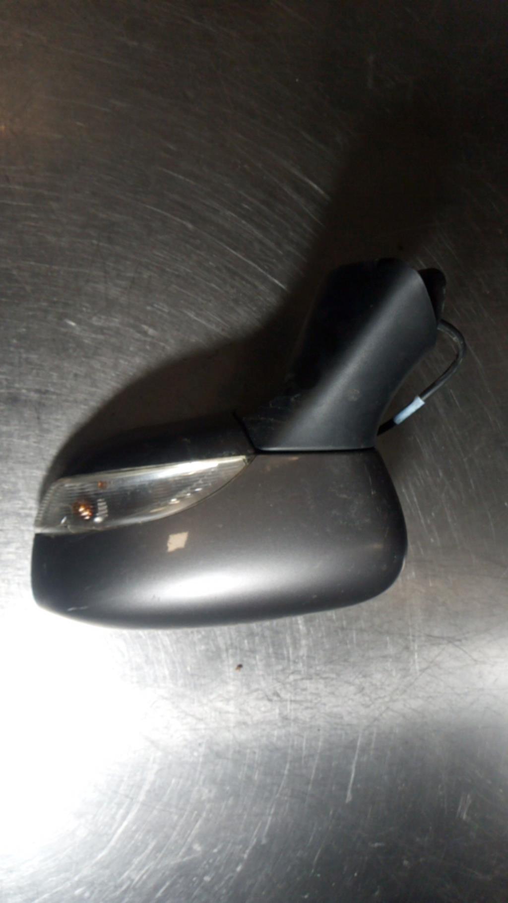 Retrovisor izquierdo RENAULT CLIO 4 PHASE 1 Diésel - 1