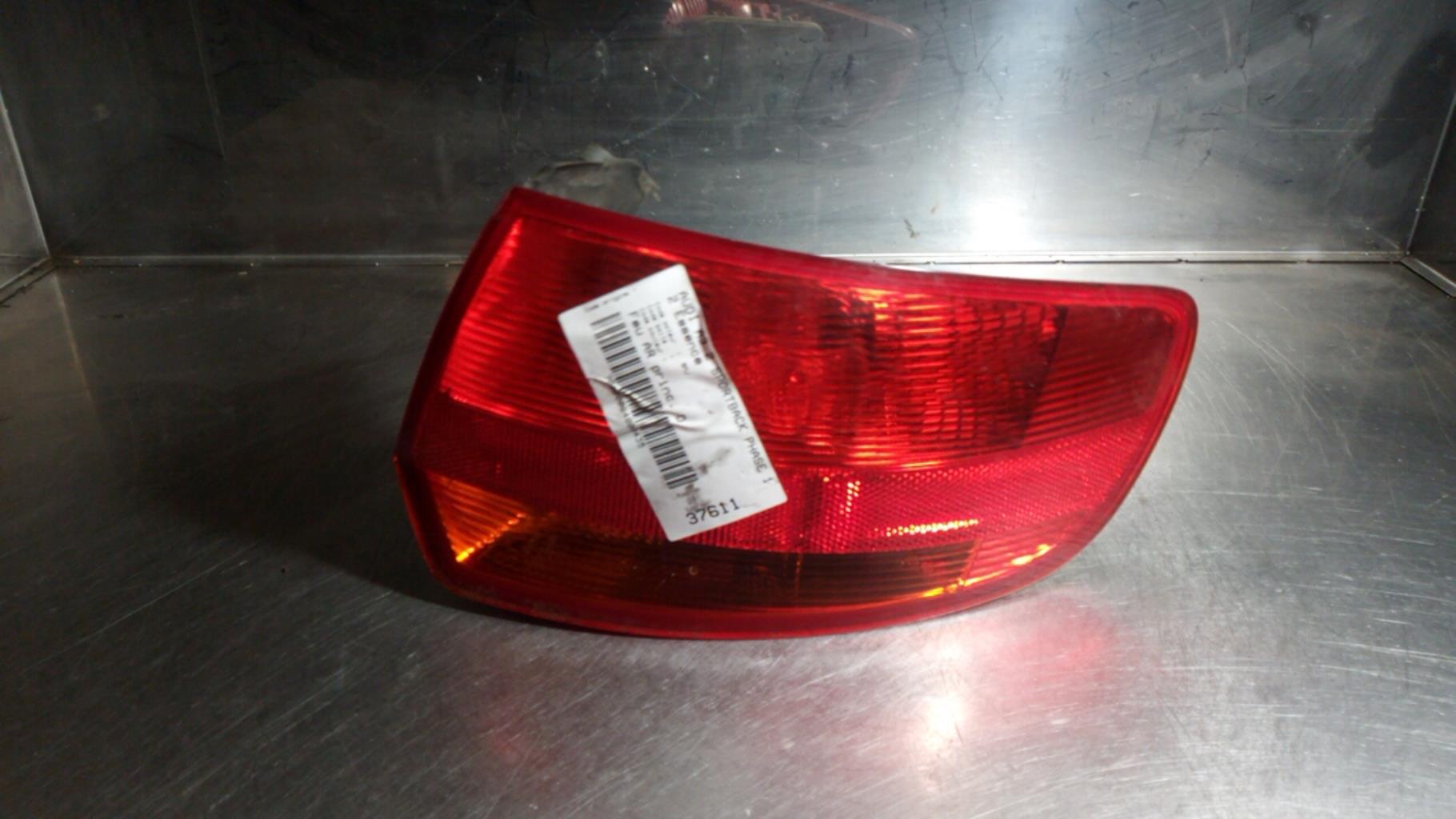 Fanale posteriore principale destro (luci) AUDI A3 2 SPORTBACK PHASE 1 Gasolina - 1