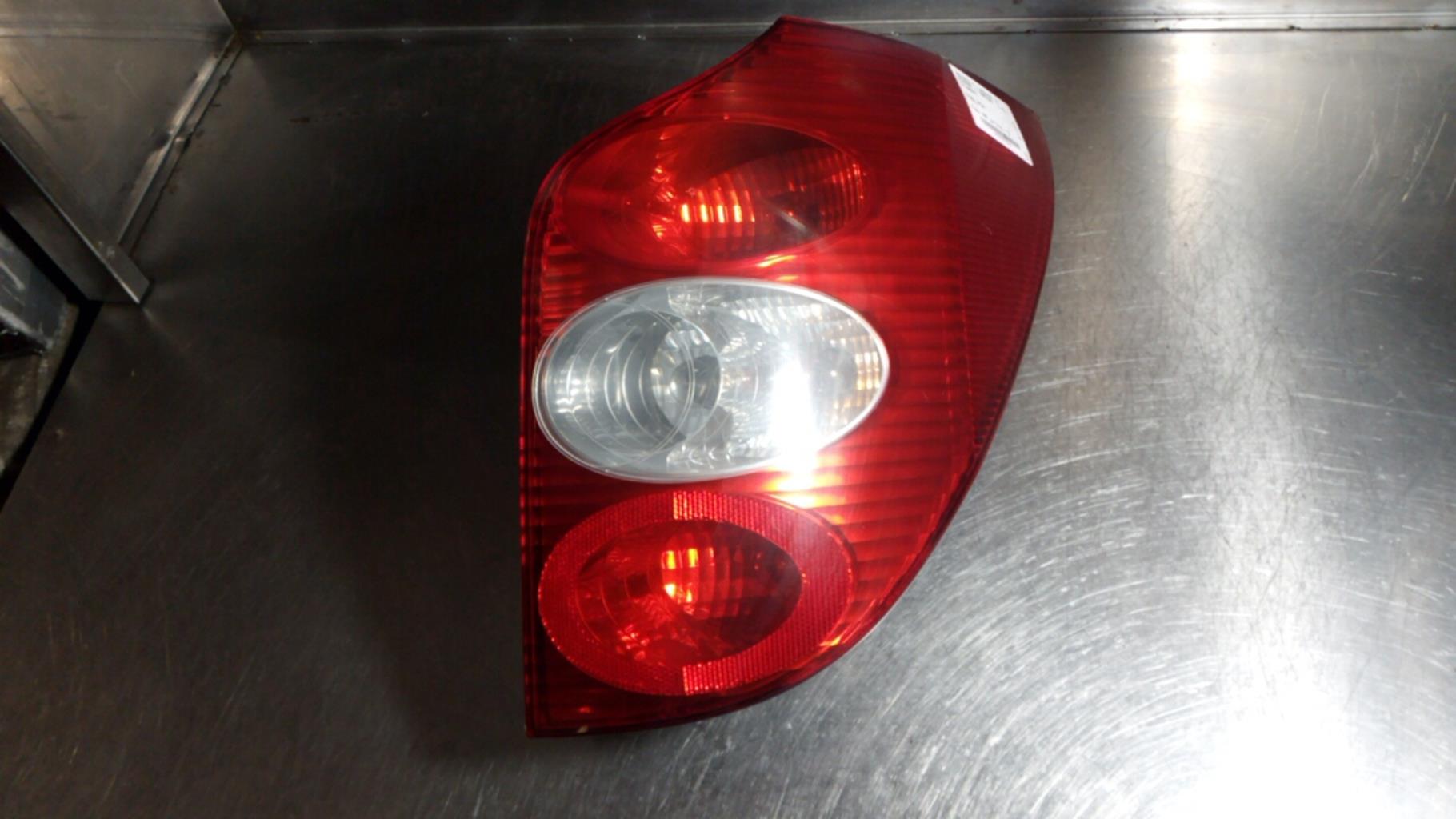 Fanale posteriore principale destro (luci) RENAULT LAGUNA 2 PHASE 1 BREAK Diésel - 1
