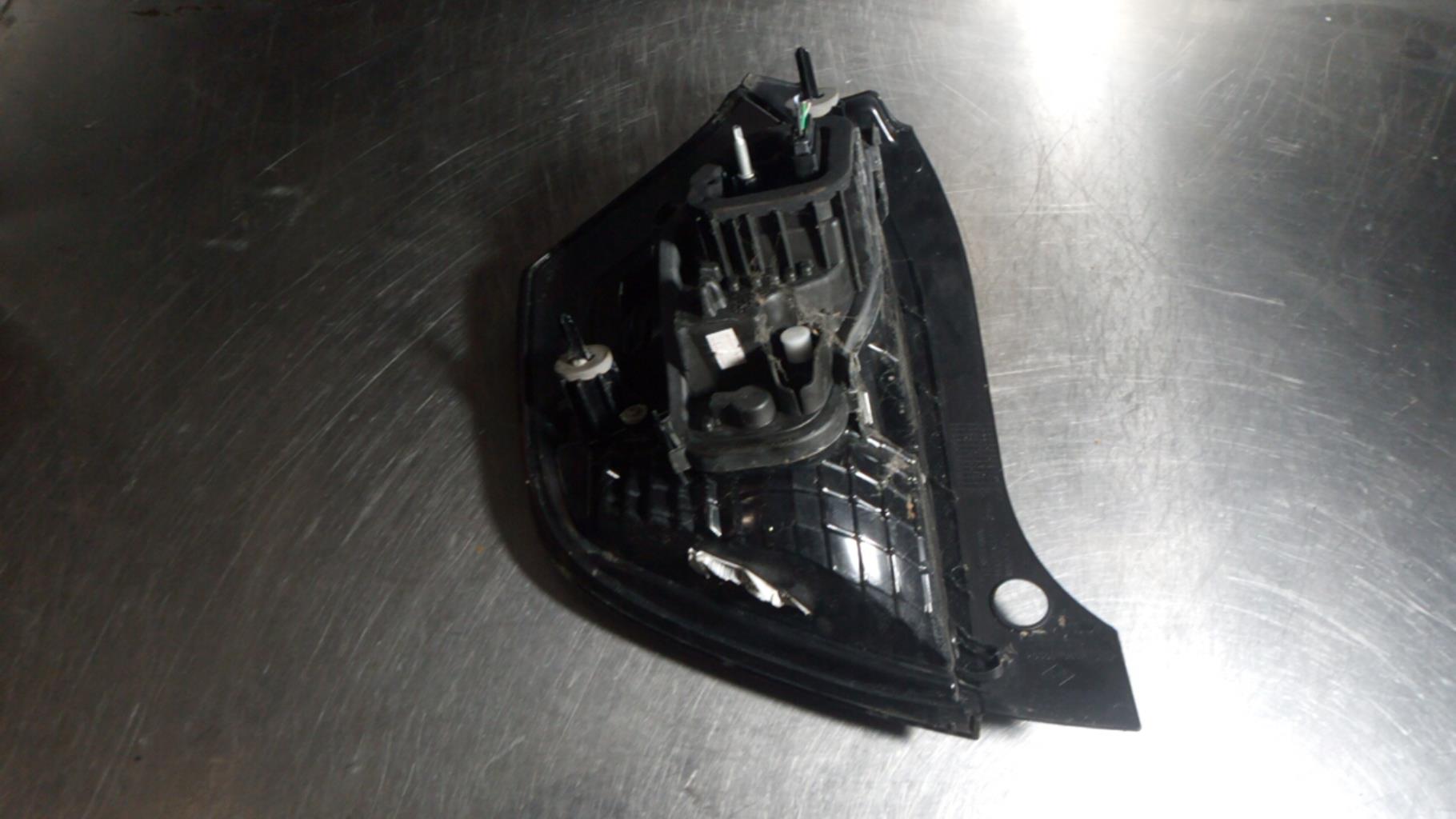 Fanale posteriore principale destro (luci) RENAULT TWINGO 3 PHASE 1 Gasolina - 1
