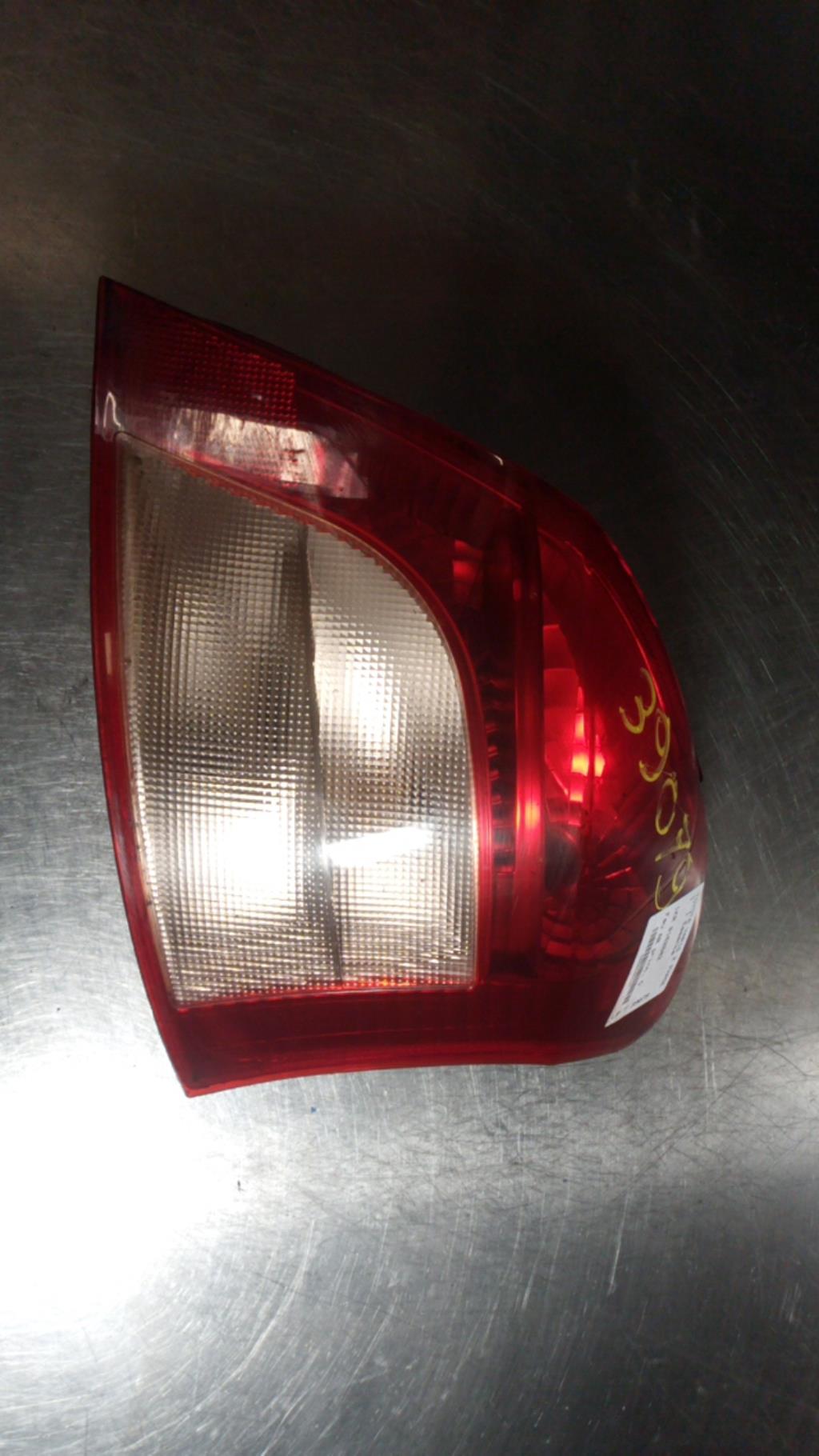 Fanale posteriore principale destro (luci) TOYOTA YARIS 2 PHASE 1 Gasolina - 1