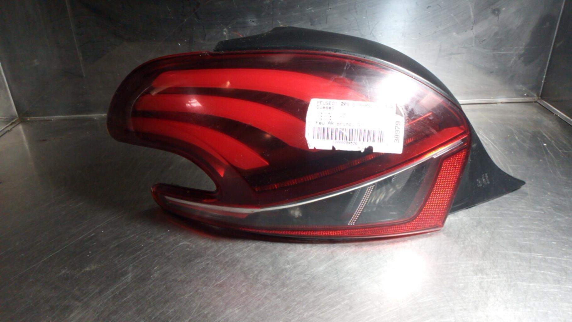 Fanale posteriore principale sinistro (luci) PEUGEOT 208 1 PHASE 1 Diésel - 1