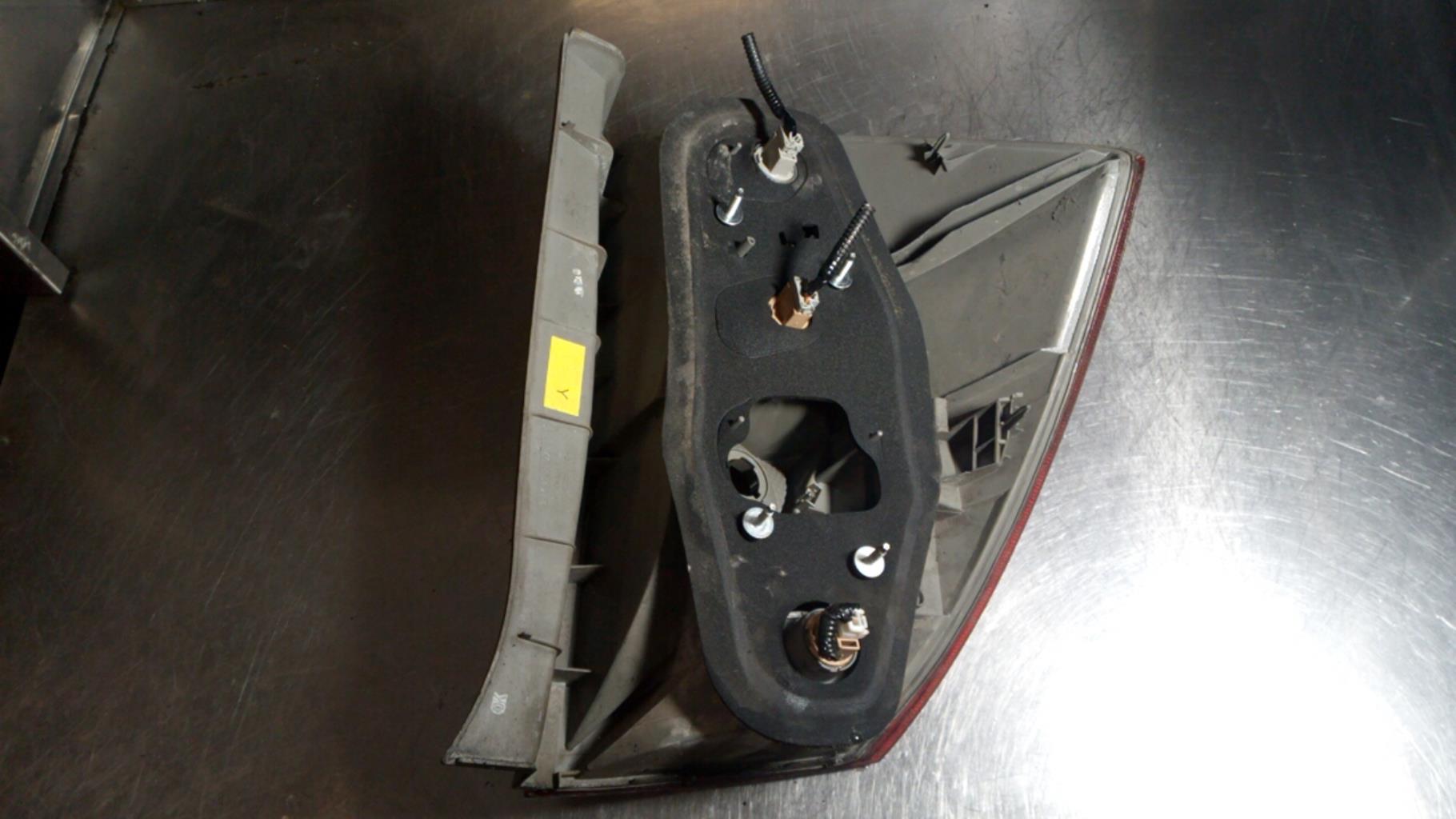 Fanale posteriore principale sinistro (luci) HONDA FR-V Diésel - 1
