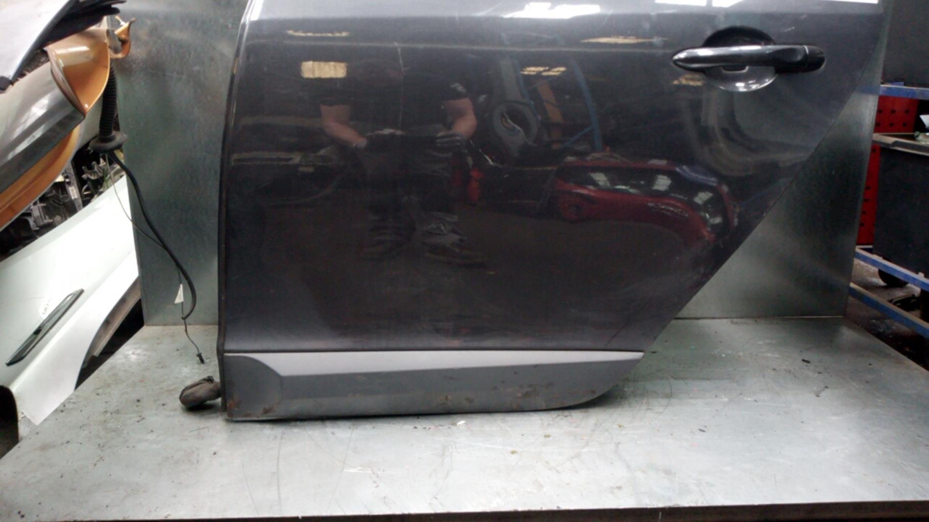 Porte arriere gauche RENAULT MEGANE 3 PHASE 1 Diesel - 1