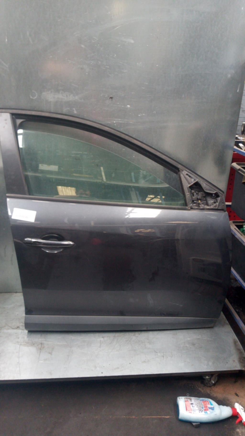 Porte avant droit RENAULT MEGANE 3 PHASE 1 Diesel - 1