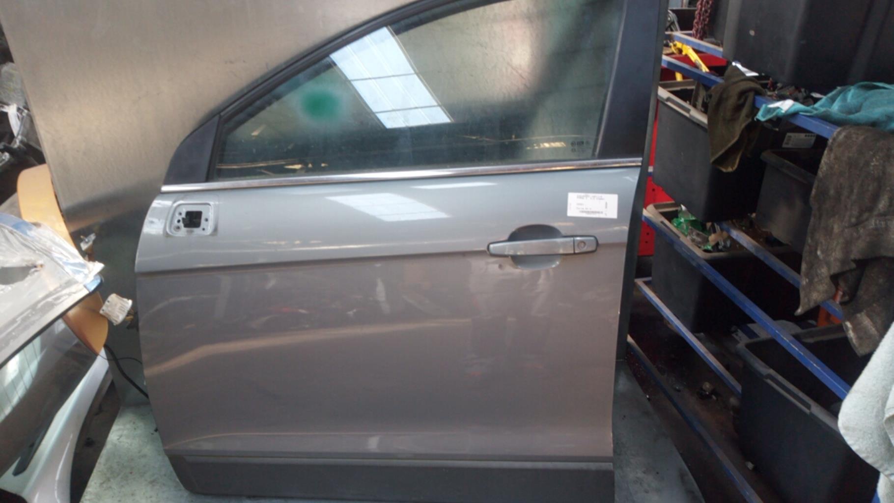 Porte avant gauche CHEVROLET CAPTIVA PHASE 2 Diesel - 1