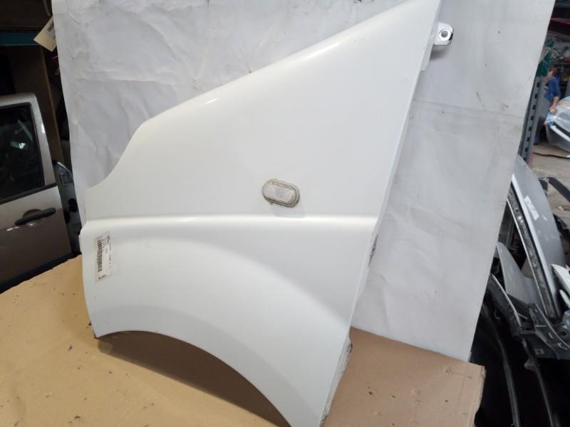 Parafango anteriore sinistro OPEL VIVARO 1 PHASE 2 Diésel - 1
