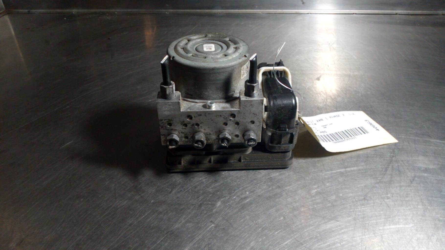 Blocco ABS (antibloccaggio freni) PEUGEOT 208 1 PHASE 2 Gasolina - 1