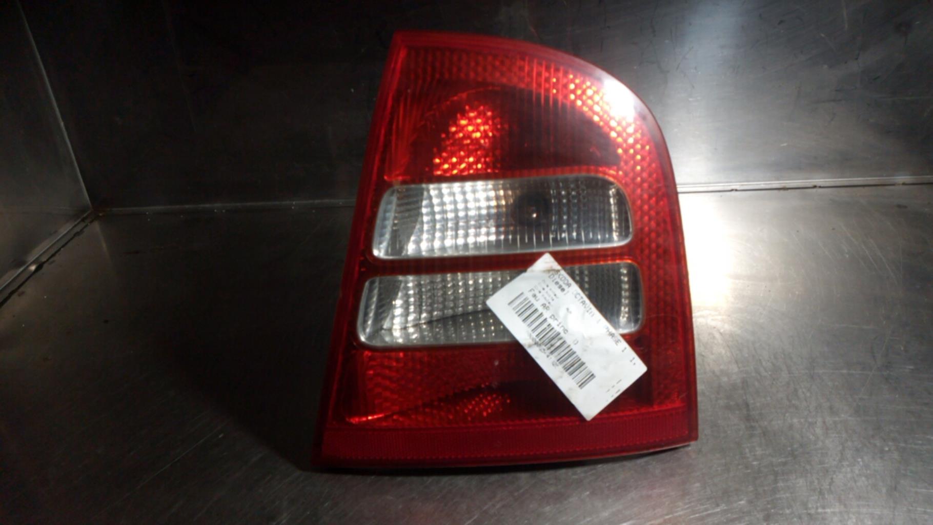 Fanale posteriore principale destro (luci) SKODA OCTAVIA 1 PHASE 1 Diésel - 1