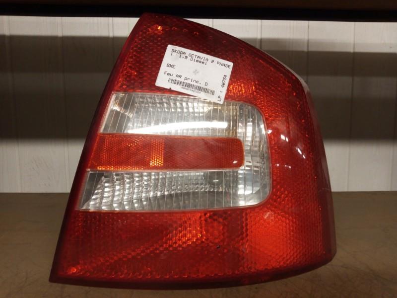 Fanale posteriore principale destro (luci) SKODA OCTAVIA 2 PHASE 1 Diésel - 1