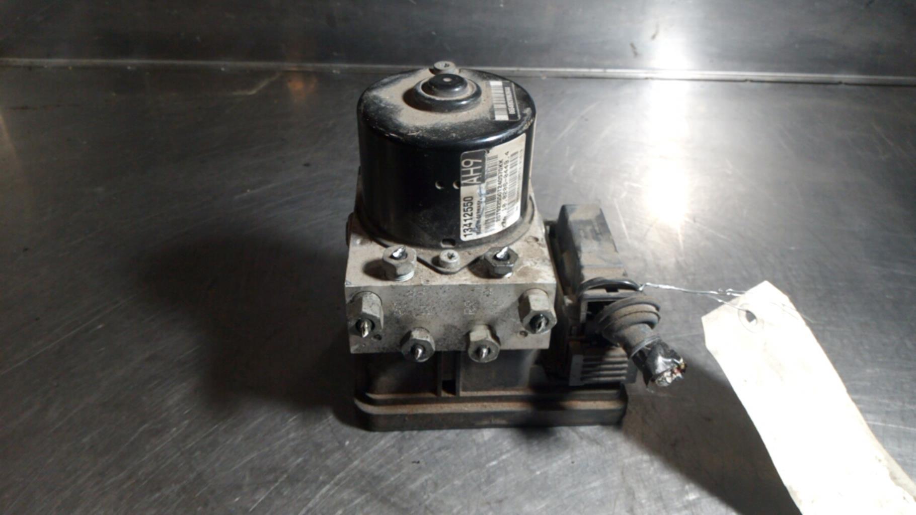 Blocco ABS (antibloccaggio freni) OPEL ASTRA J PHASE 2 Diésel - 1