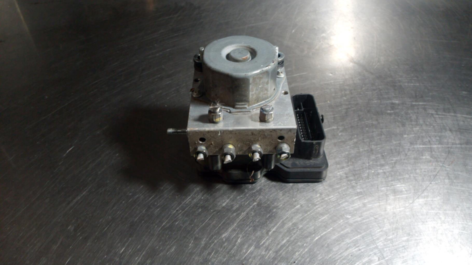 Blocco ABS (antibloccaggio freni) DACIA SANDERO 2 PHASE 2 Gasolina - 1
