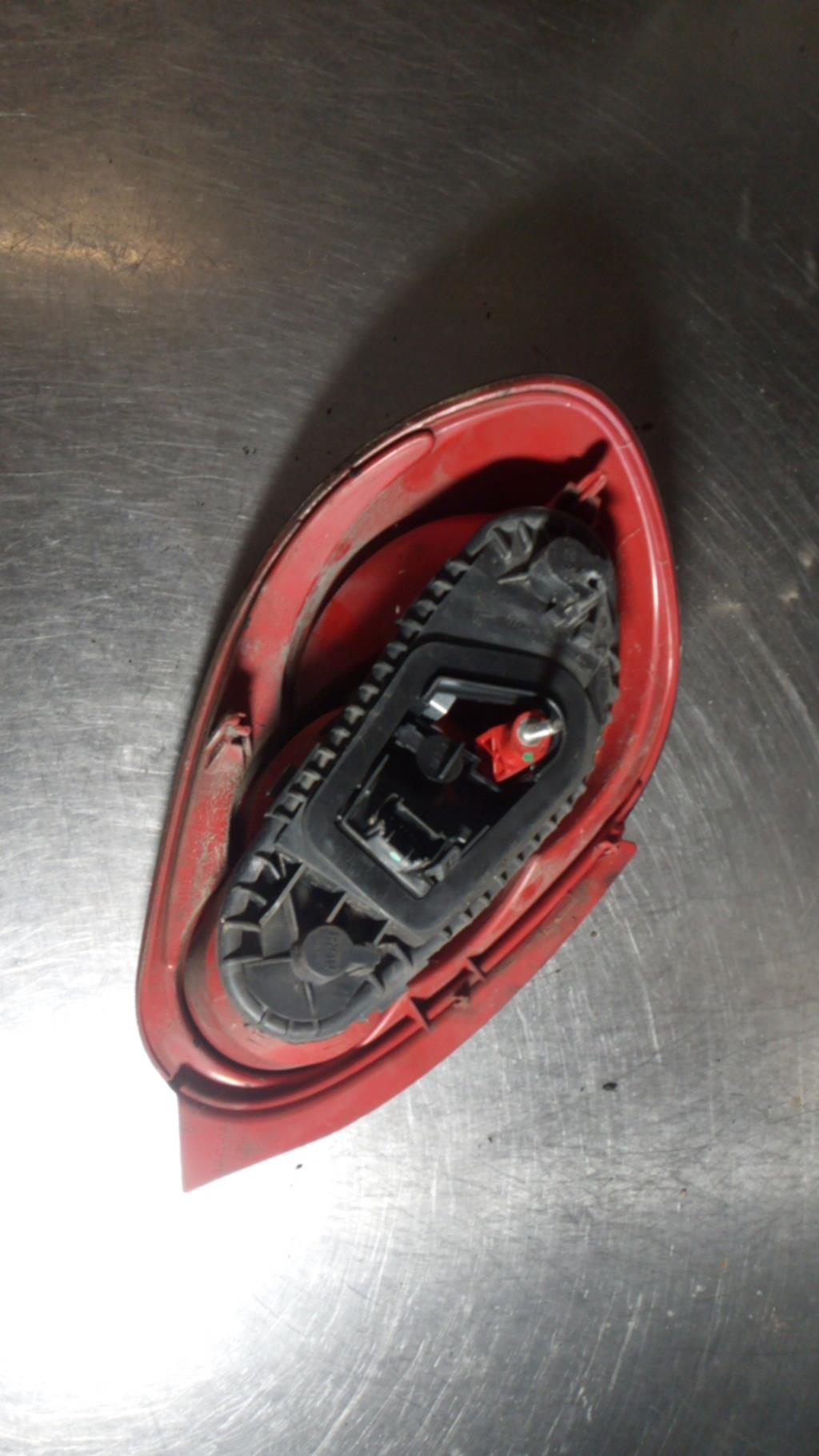 Fanale posteriore principale destro (luci) TOYOTA AYGO 1 PHASE 1 Gasolina - 1