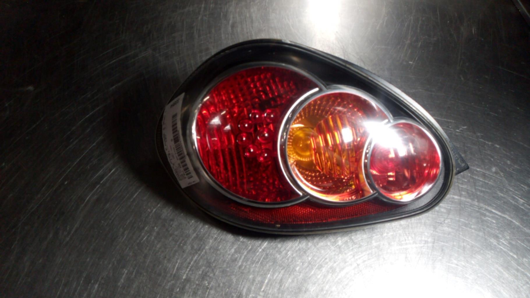 Fanale posteriore principale sinistro (luci) TOYOTA AYGO 1 PHASE 2 Gasolina - 1