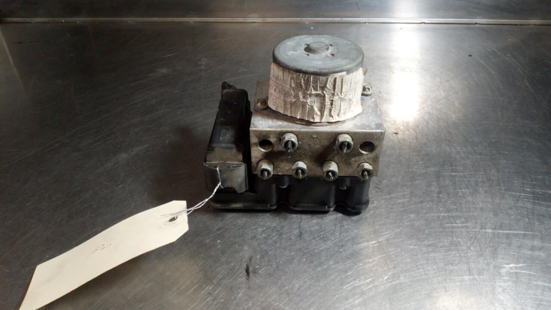 Bloc ABS (freins anti-blocage) MINI MINI 2 R56 PHASE 1 Essence - 1