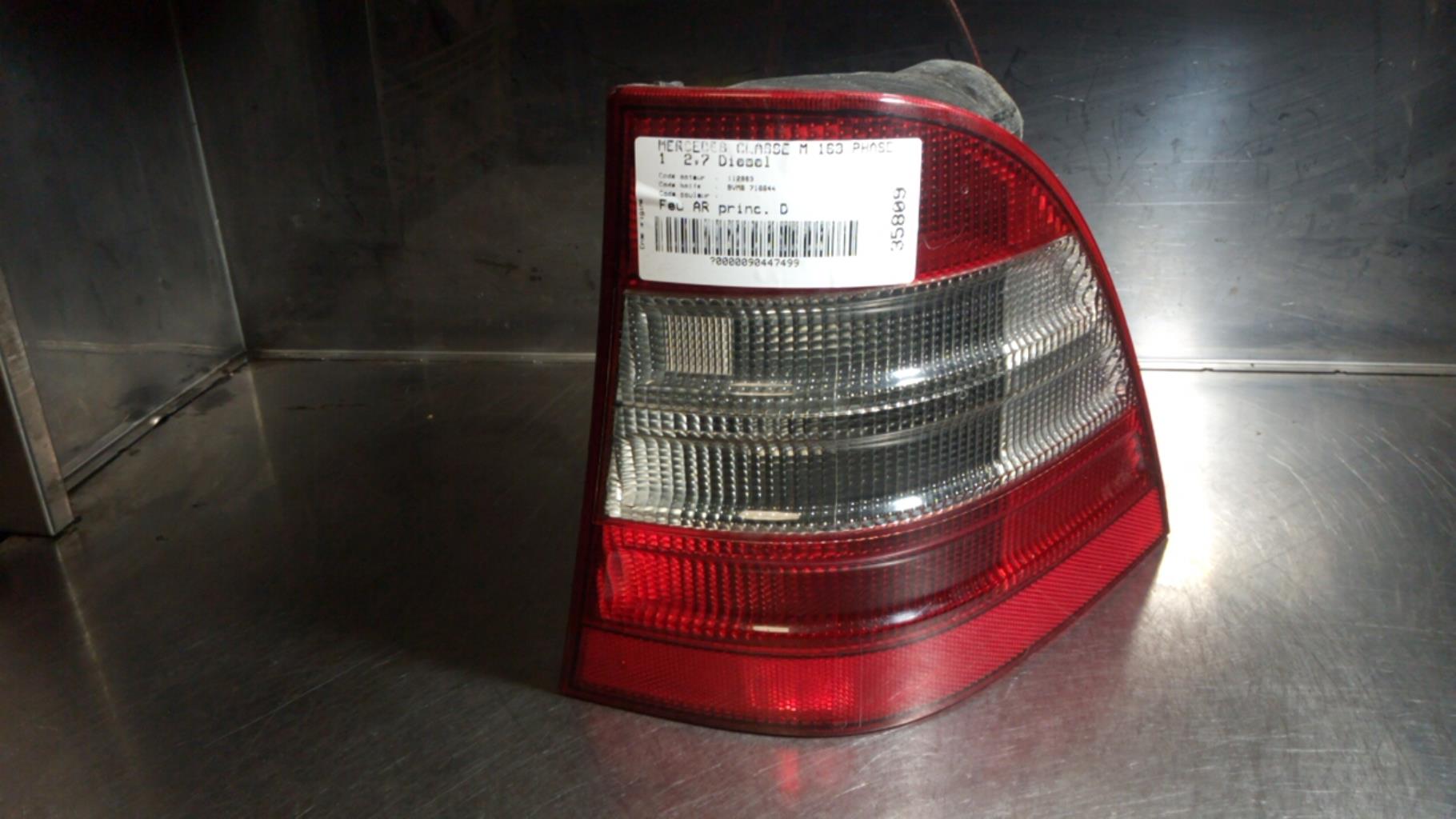Fanale posteriore principale destro (luci) MERCEDES CLASSE M 163 PHASE 1 Diésel - 1