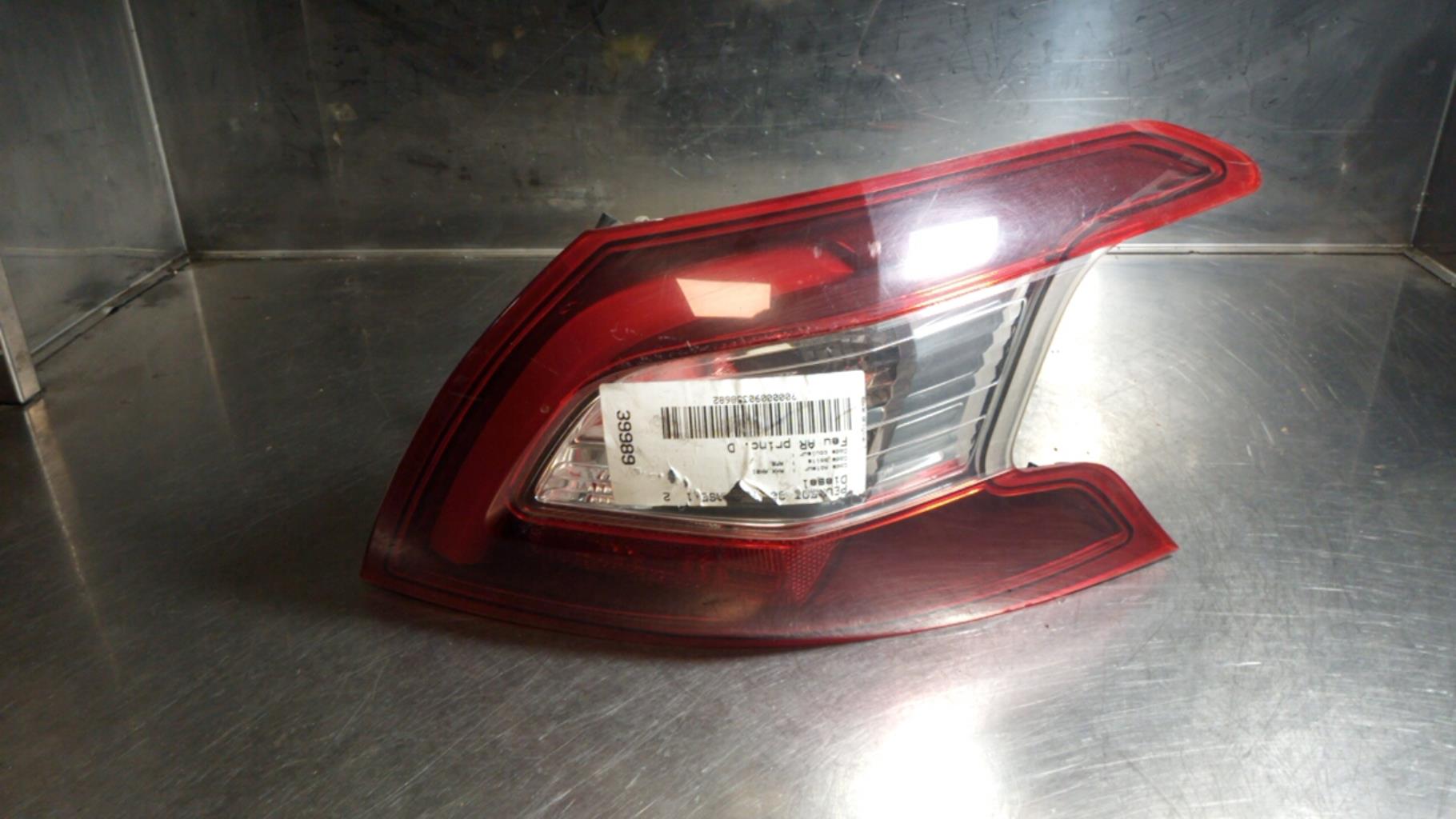 Fanale posteriore principale destro (luci) PEUGEOT 308 2 PHASE 1 Diésel - 1