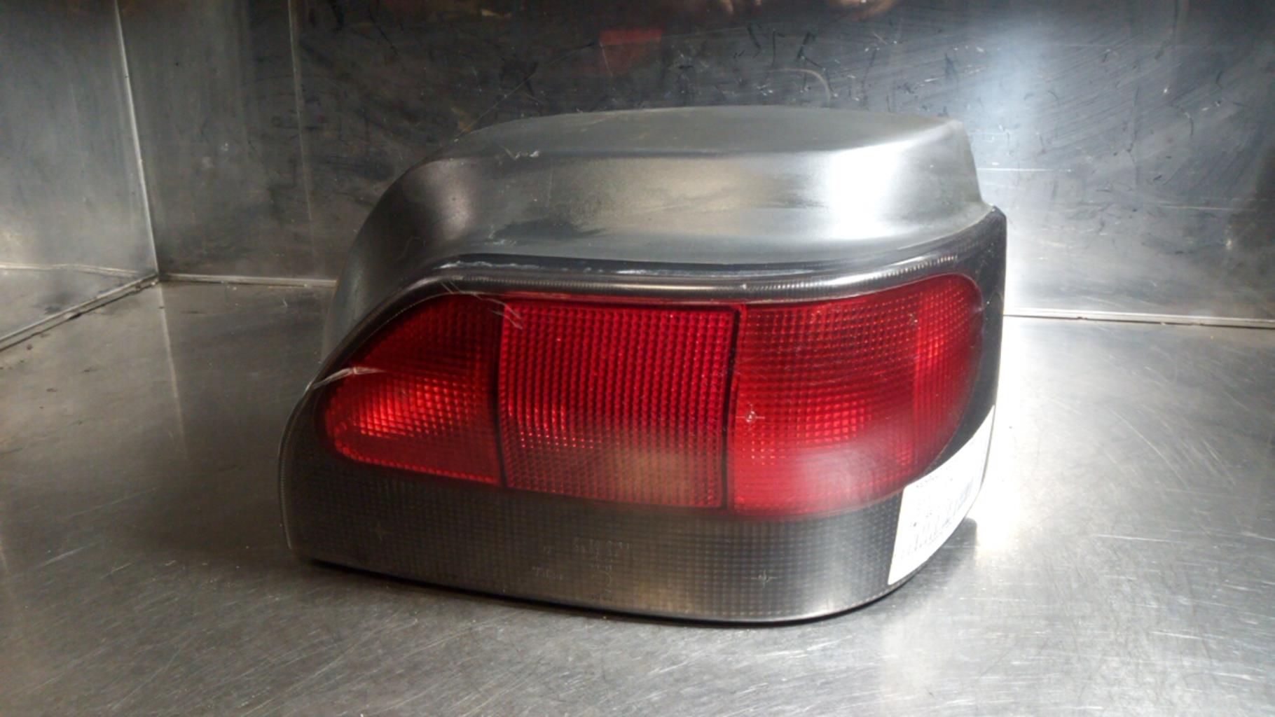 Fanale posteriore principale destro (luci) RENAULT CLIO 1 PHASE 2  - 1