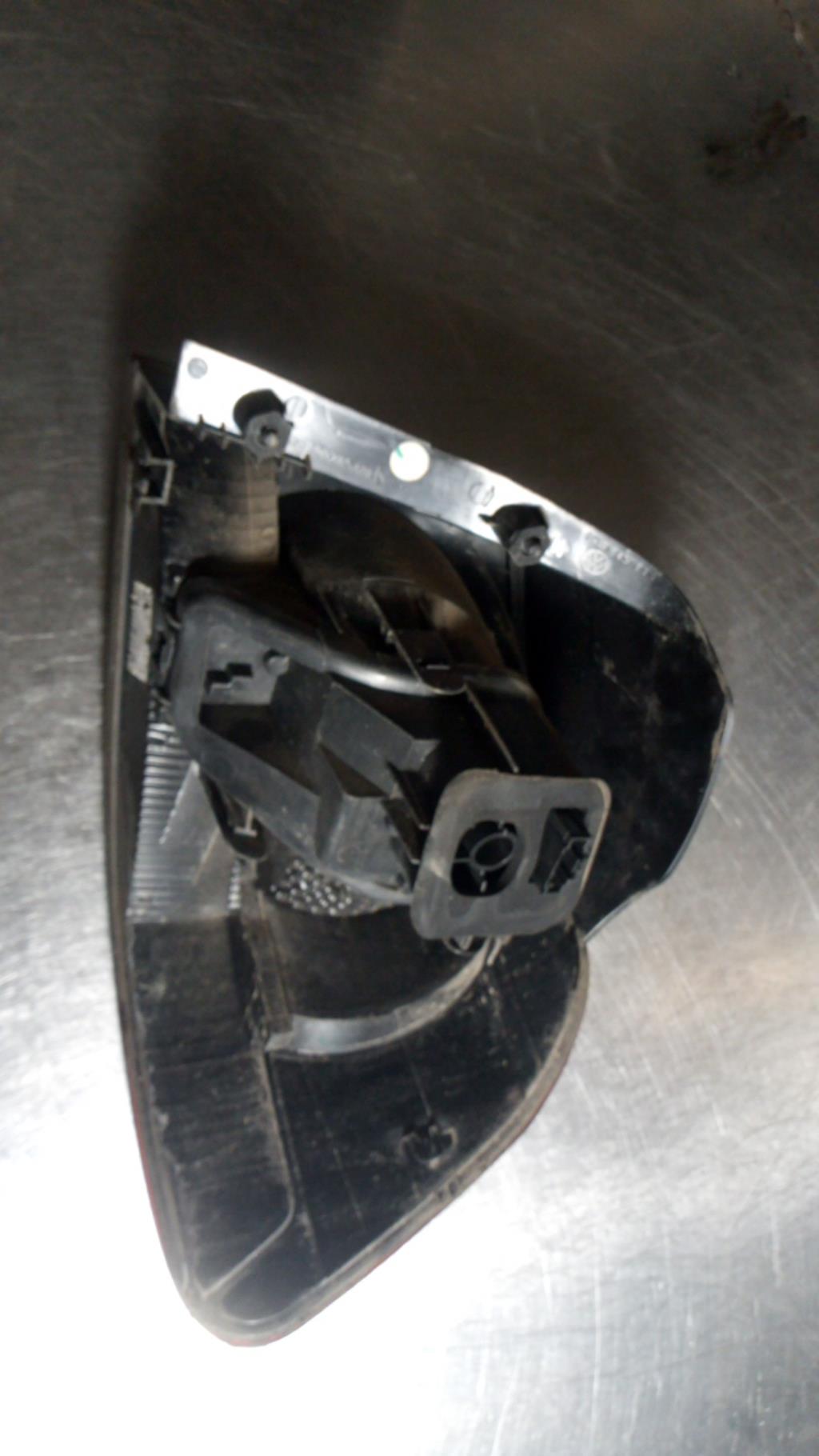 Fanale posteriore principale sinistro (luci) VOLKSWAGEN GOLF 6 Diésel - 1