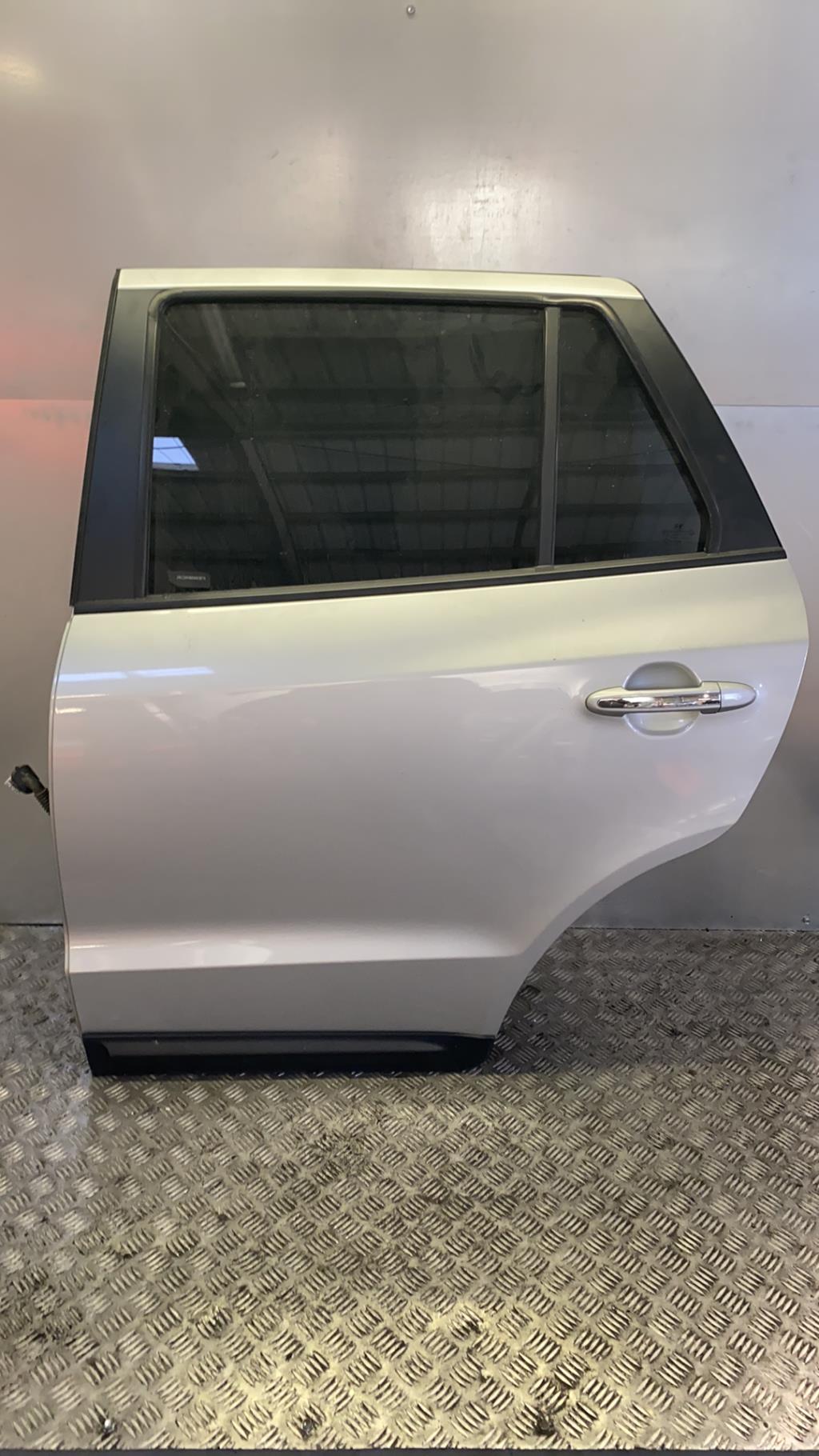 Portiera posteriore sinistra HYUNDAI SANTA FE 2 PHASE 1 Diésel - 1