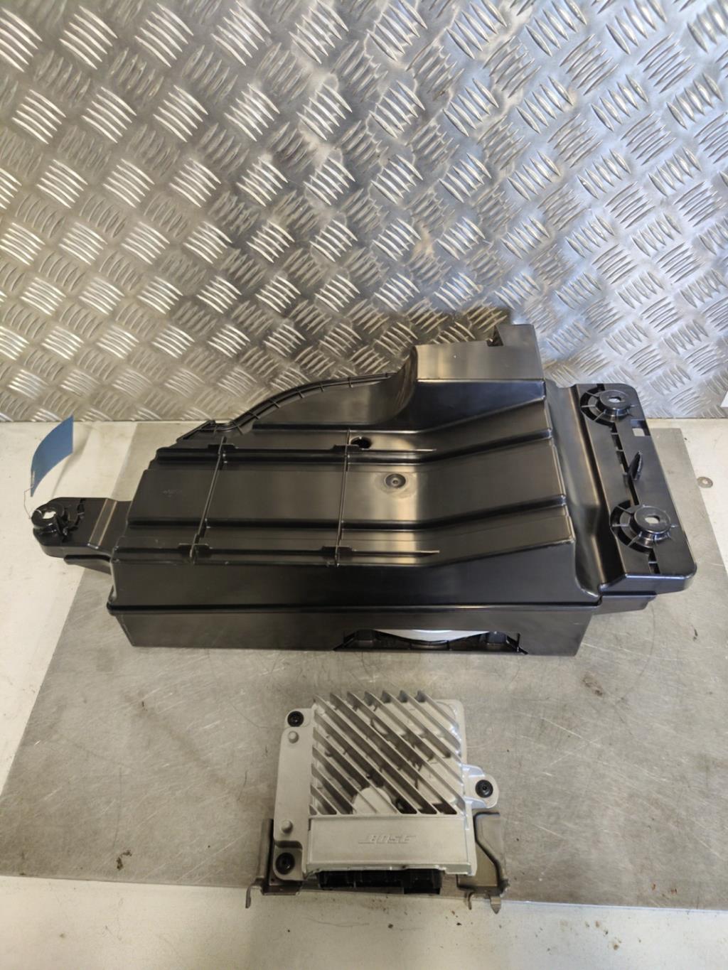 Caisson de basses RENAULT ESPACE 5 Diesel - 1
