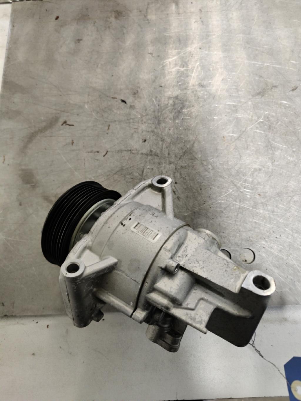 Compresseur clim NISSAN MICRA 5 Essence - 1