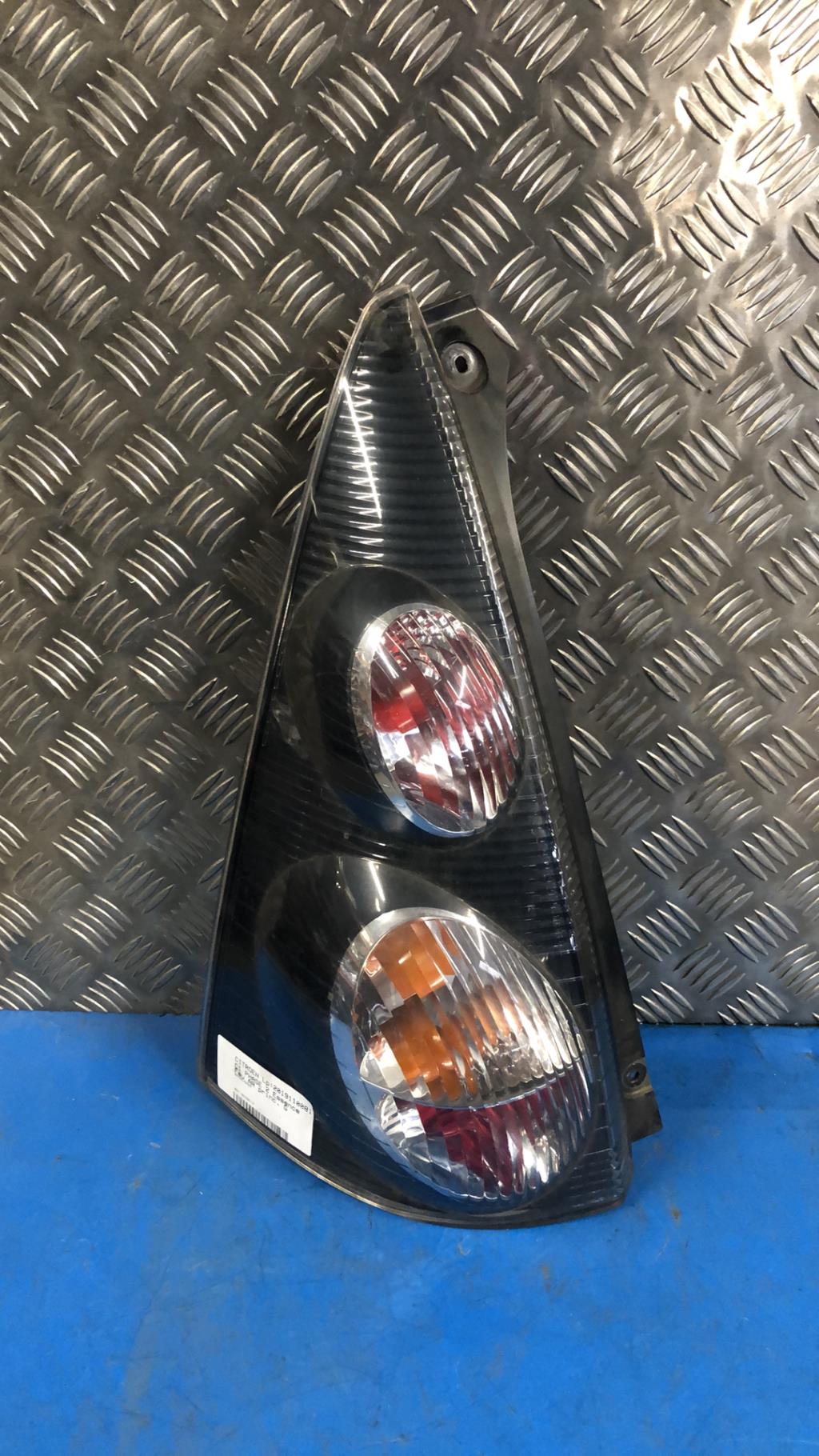 Fanale posteriore principale sinistro (luci) CITROEN C1 1 PHASE 2 Gasolina - 1