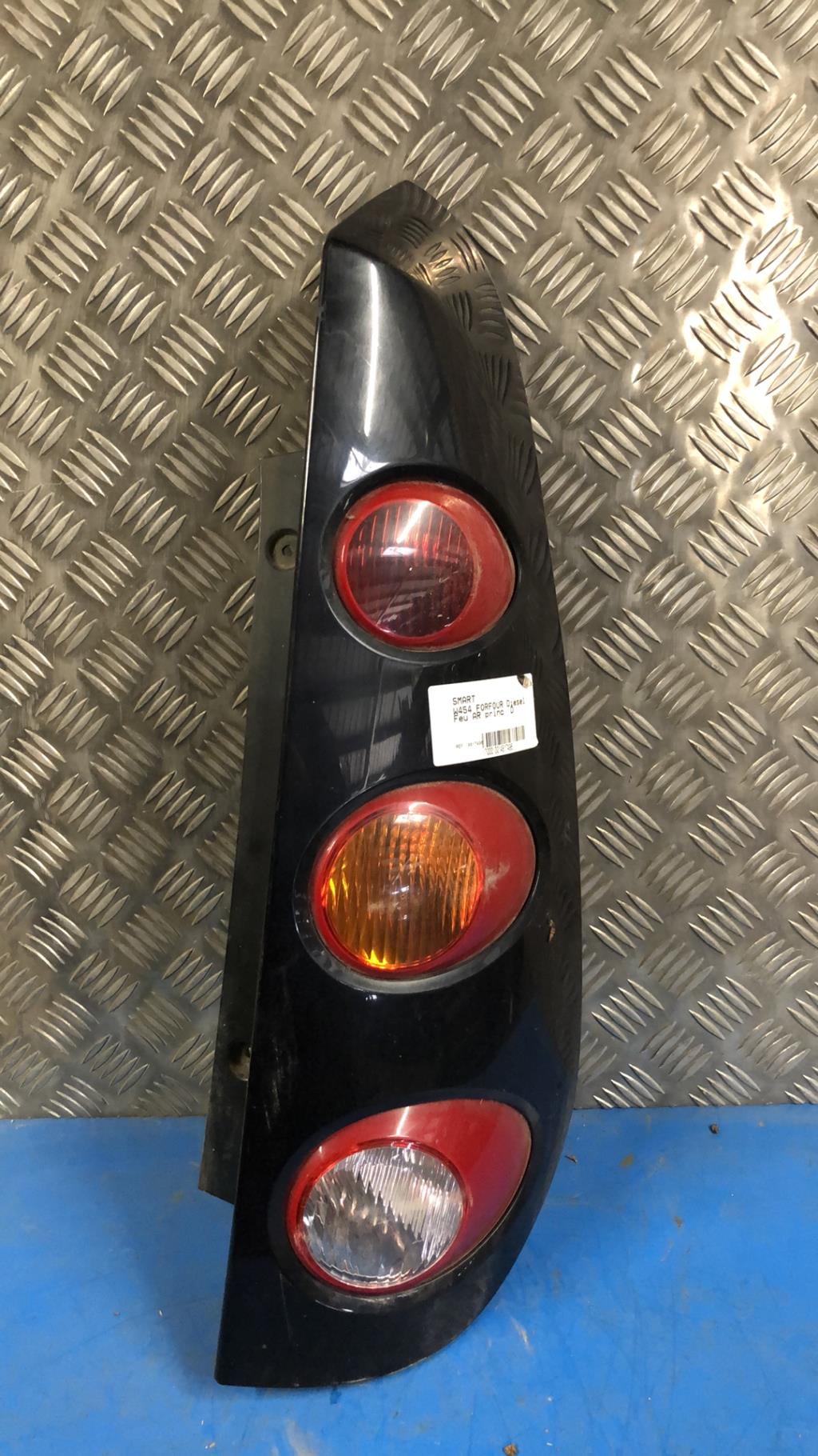 Feu arriere principal droit (feux) SMART FORFOUR 1 Diesel - 1