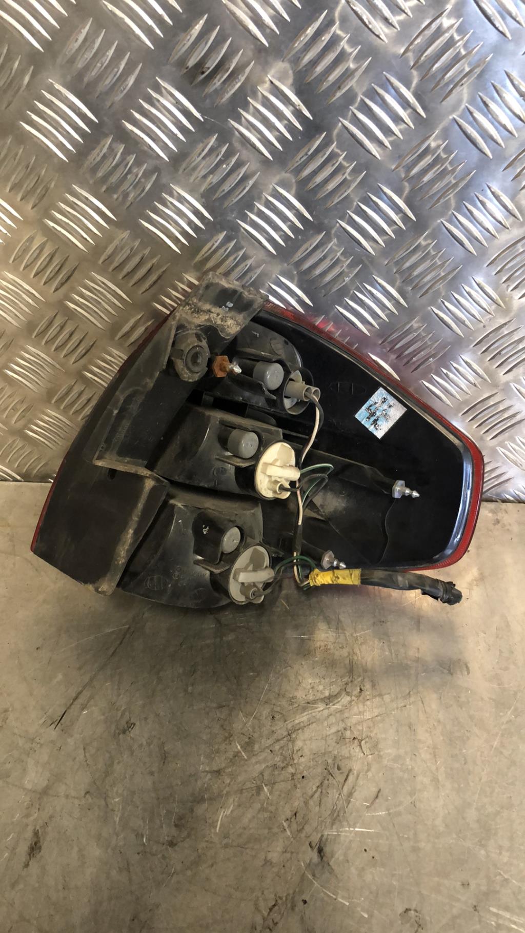 Fanale posteriore principale sinistro (luci) RENAULT KOLEOS 1 PHASE 1 Diésel - 1