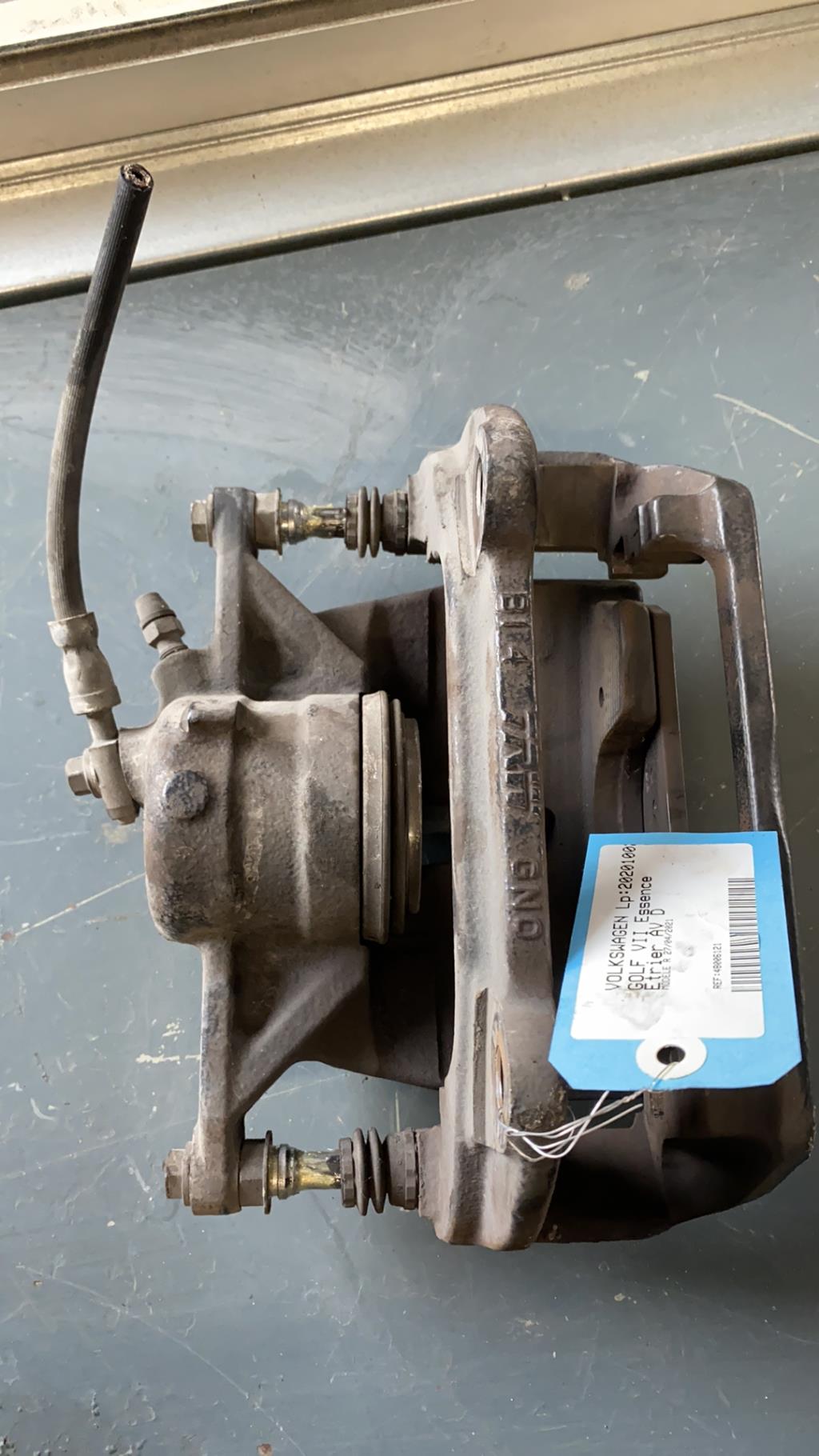 Pinza freni anteriore destra VOLKSWAGEN GOLF 7 Gasolina - 1